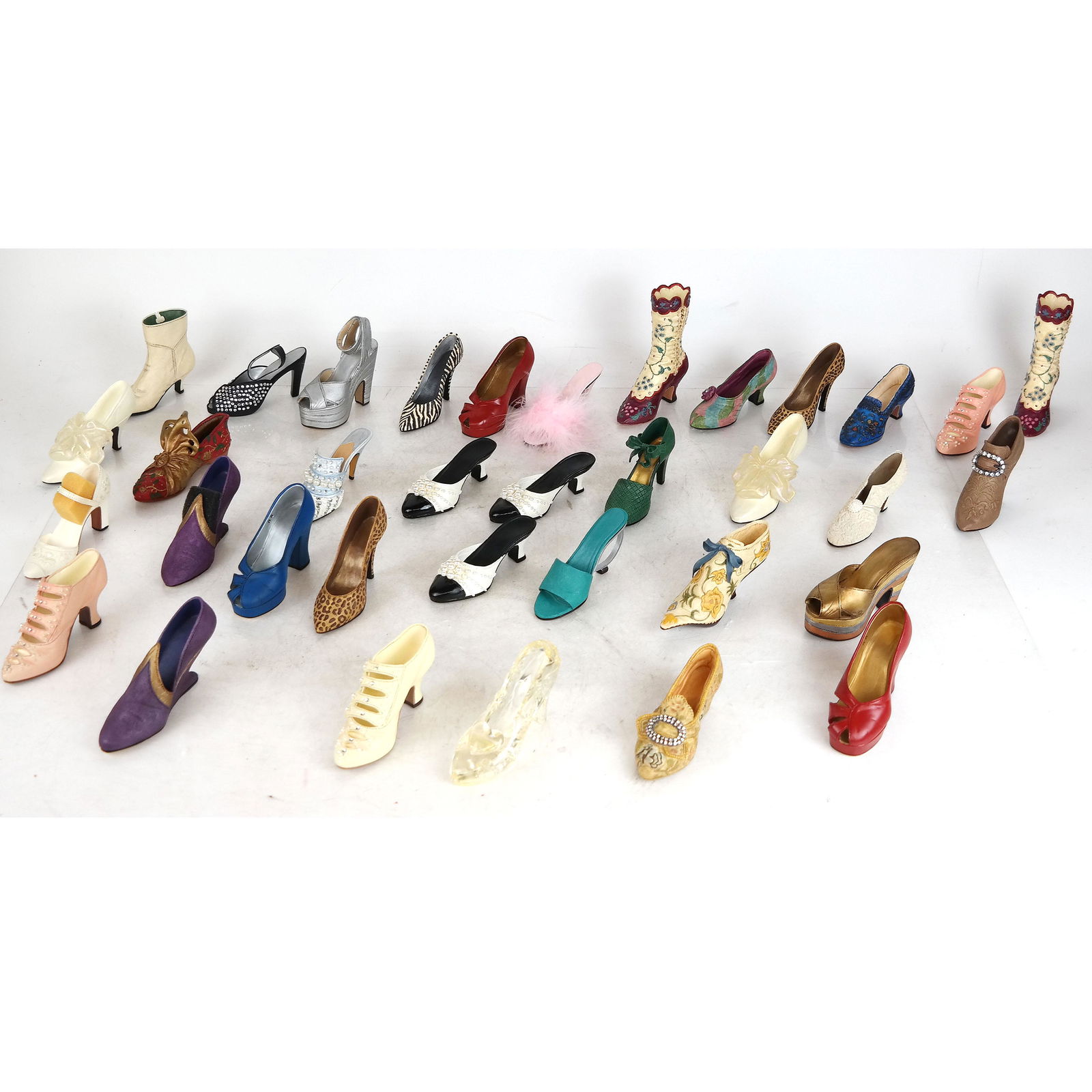 Just the right shoe miniature collectibles outlet