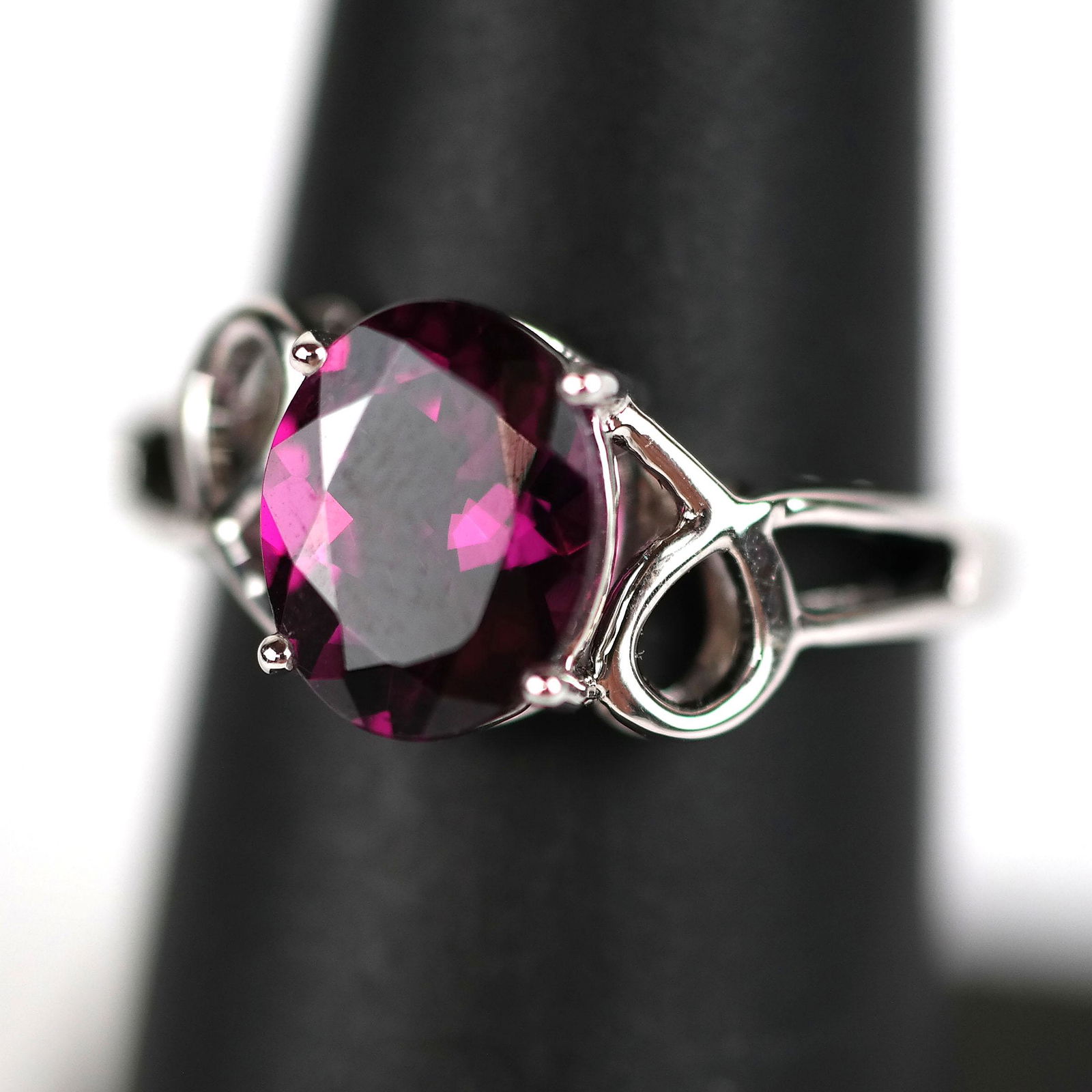 Oval Garnet Ring (1 of 8)