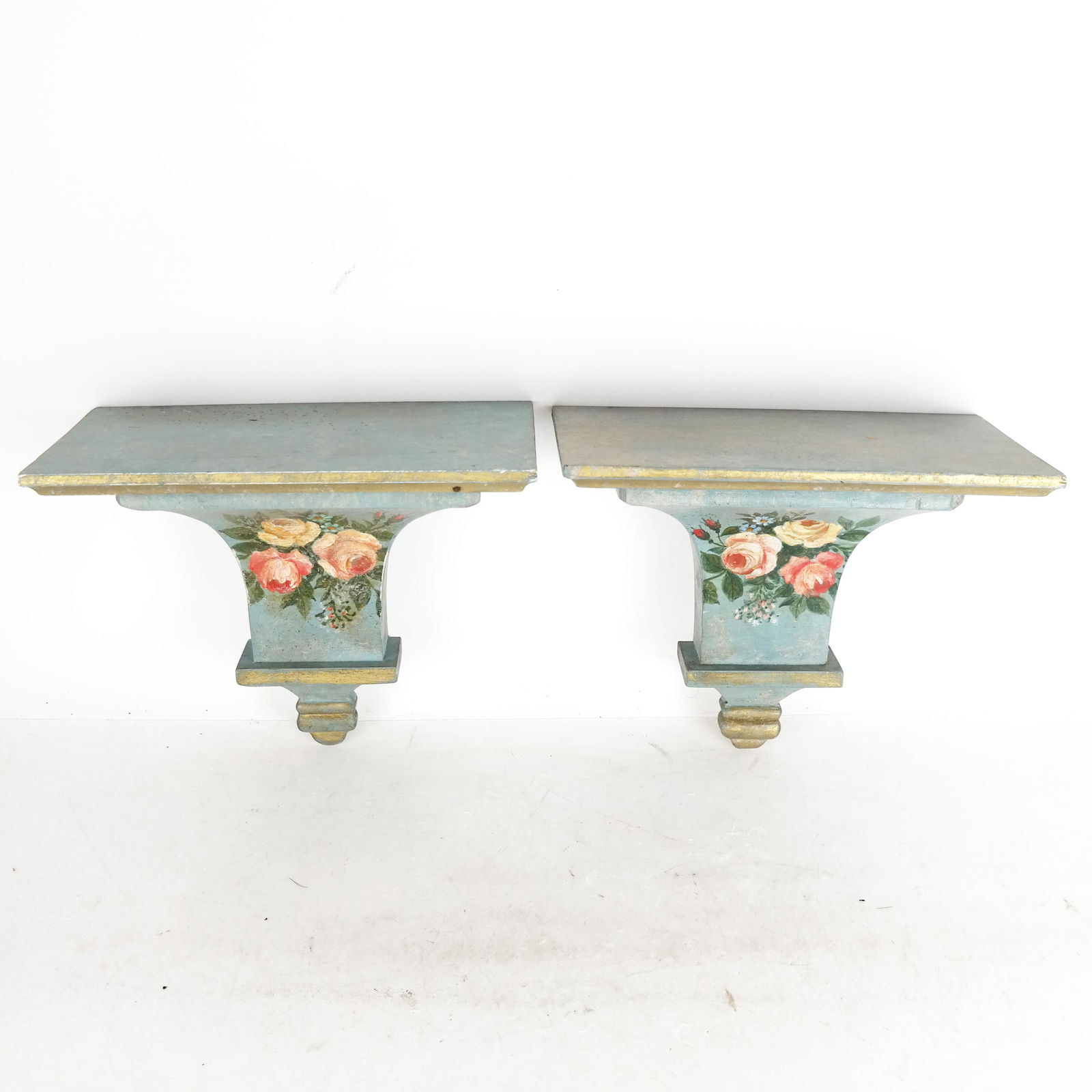 Pair Painted Shelf Brackets (1 of 7)