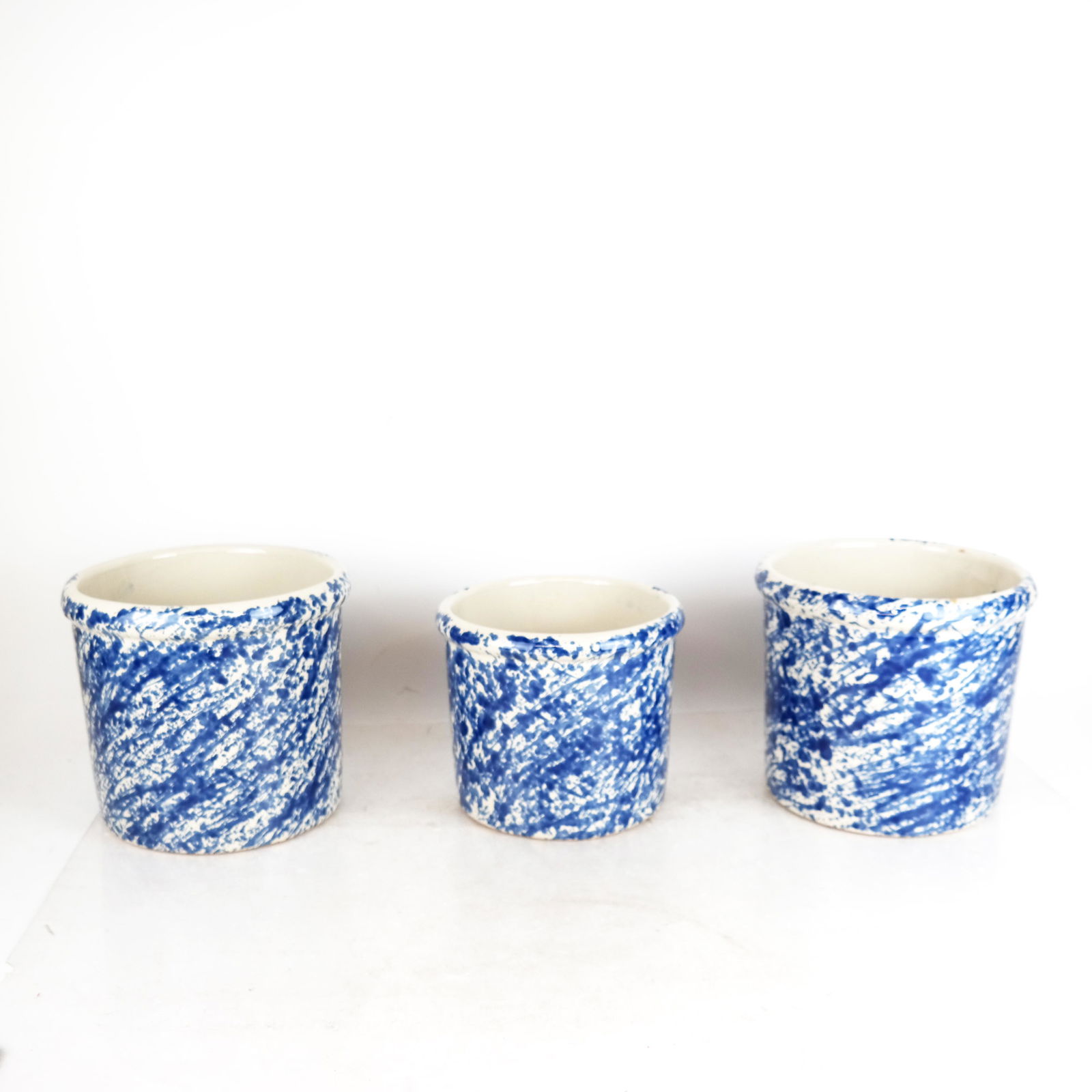 Three English Porcelain Planters (1 of 5)