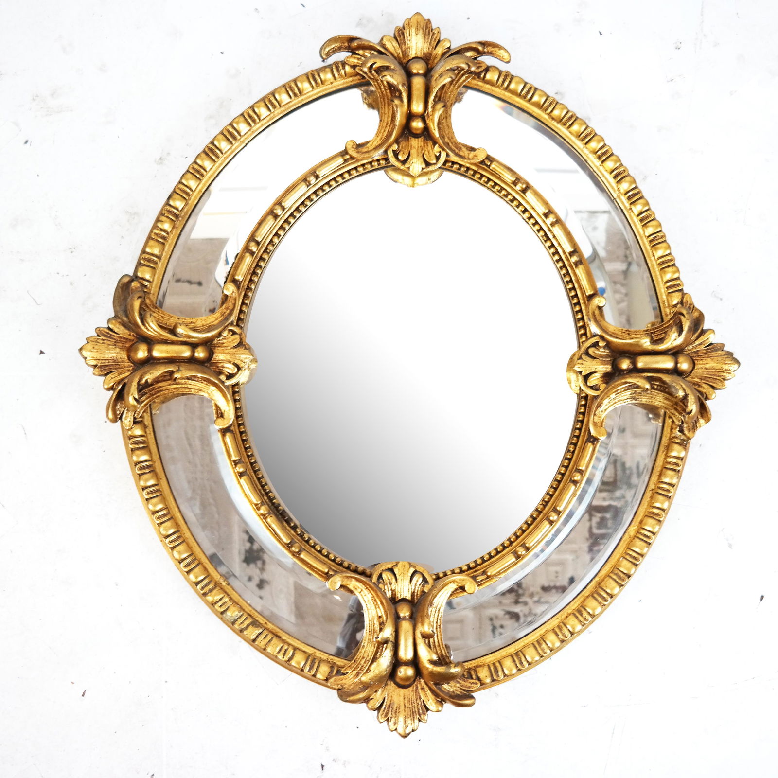 Georgian-Style Oval Gilt Mirror (1 of 6)