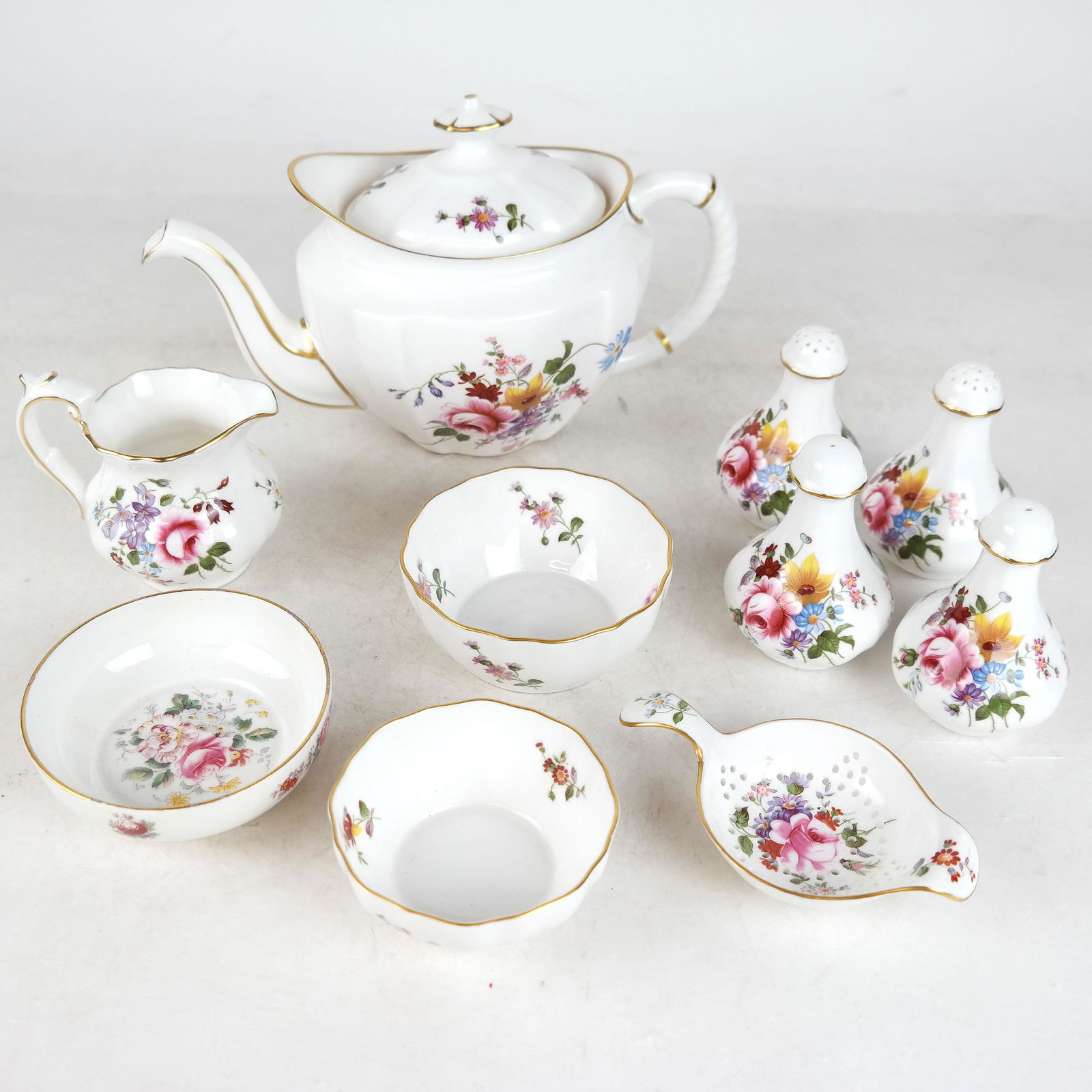 10 Pcs. Royal Crown Derby "Derby Posies" China (1 of 15)