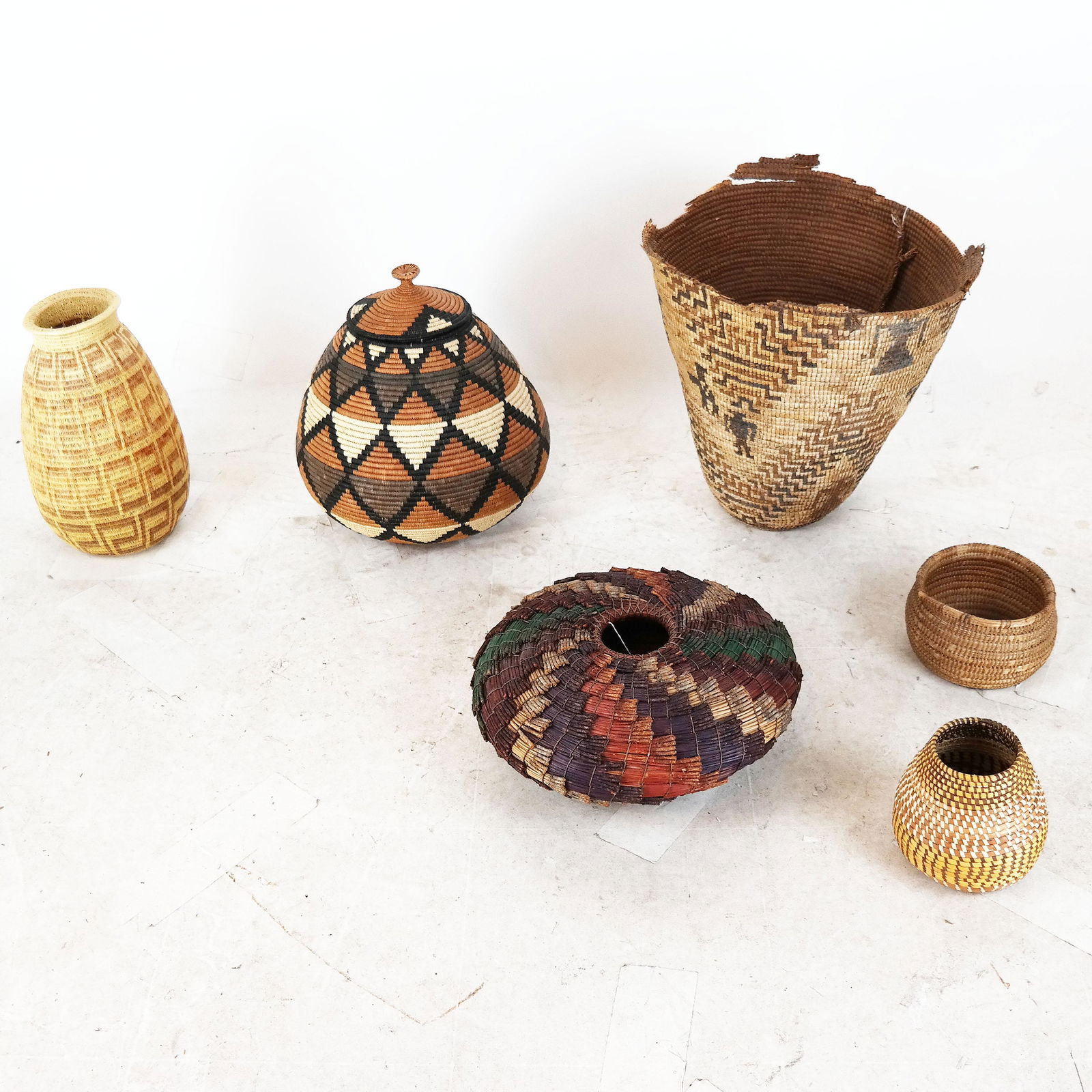 Six Native American Woven Vessels (1 of 14)