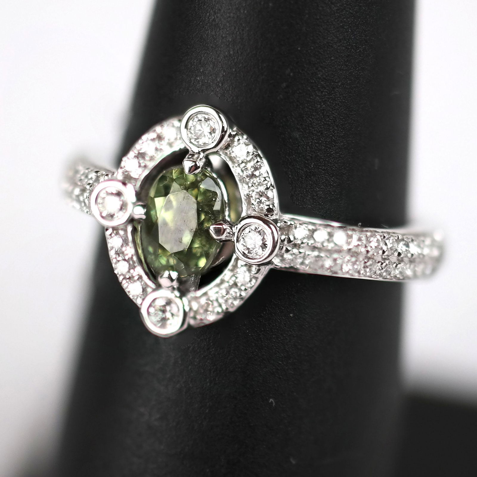 Green Demantoid & Diamond Ring (1 of 8)