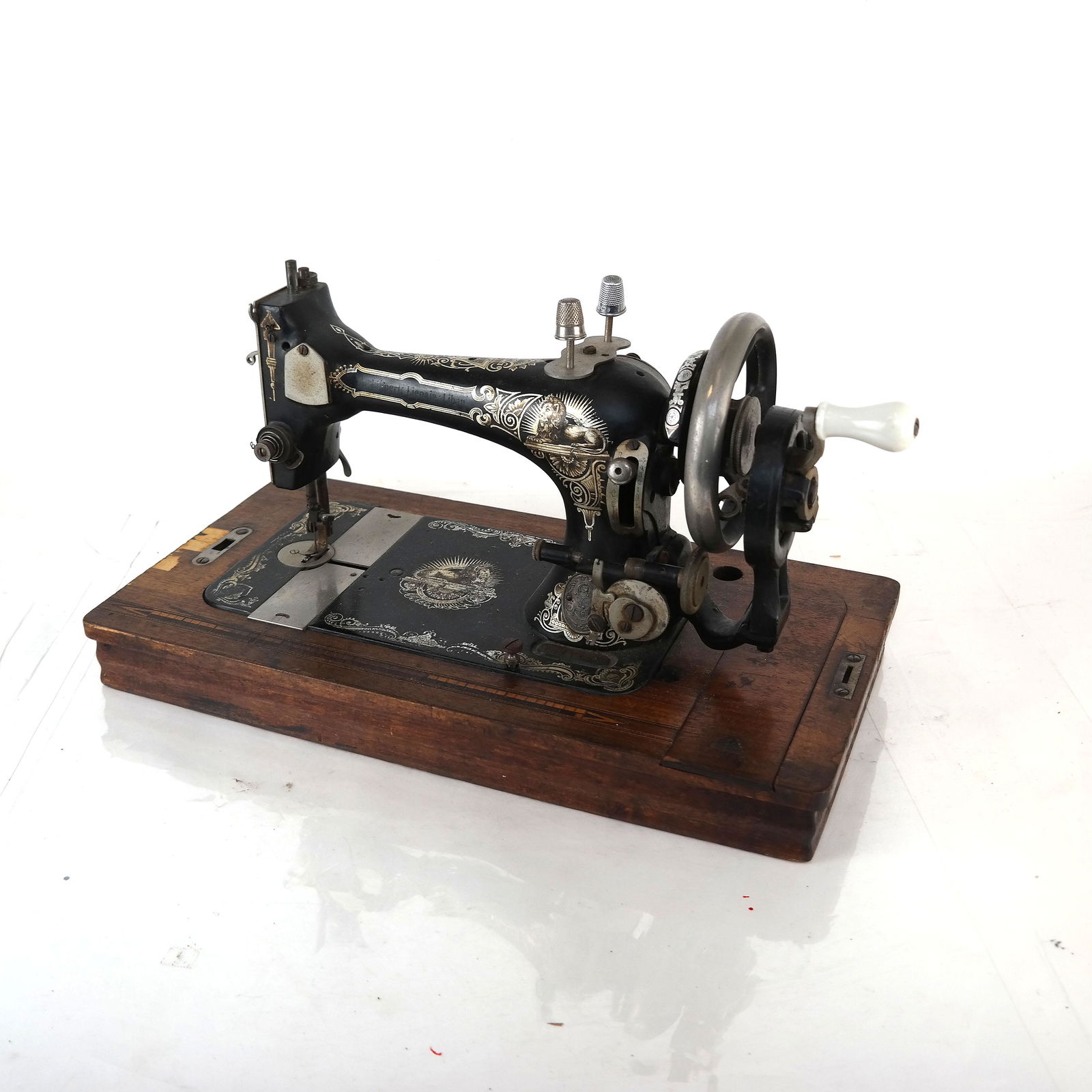 Vintage A. Lippert Sewing Machine (1 of 12)