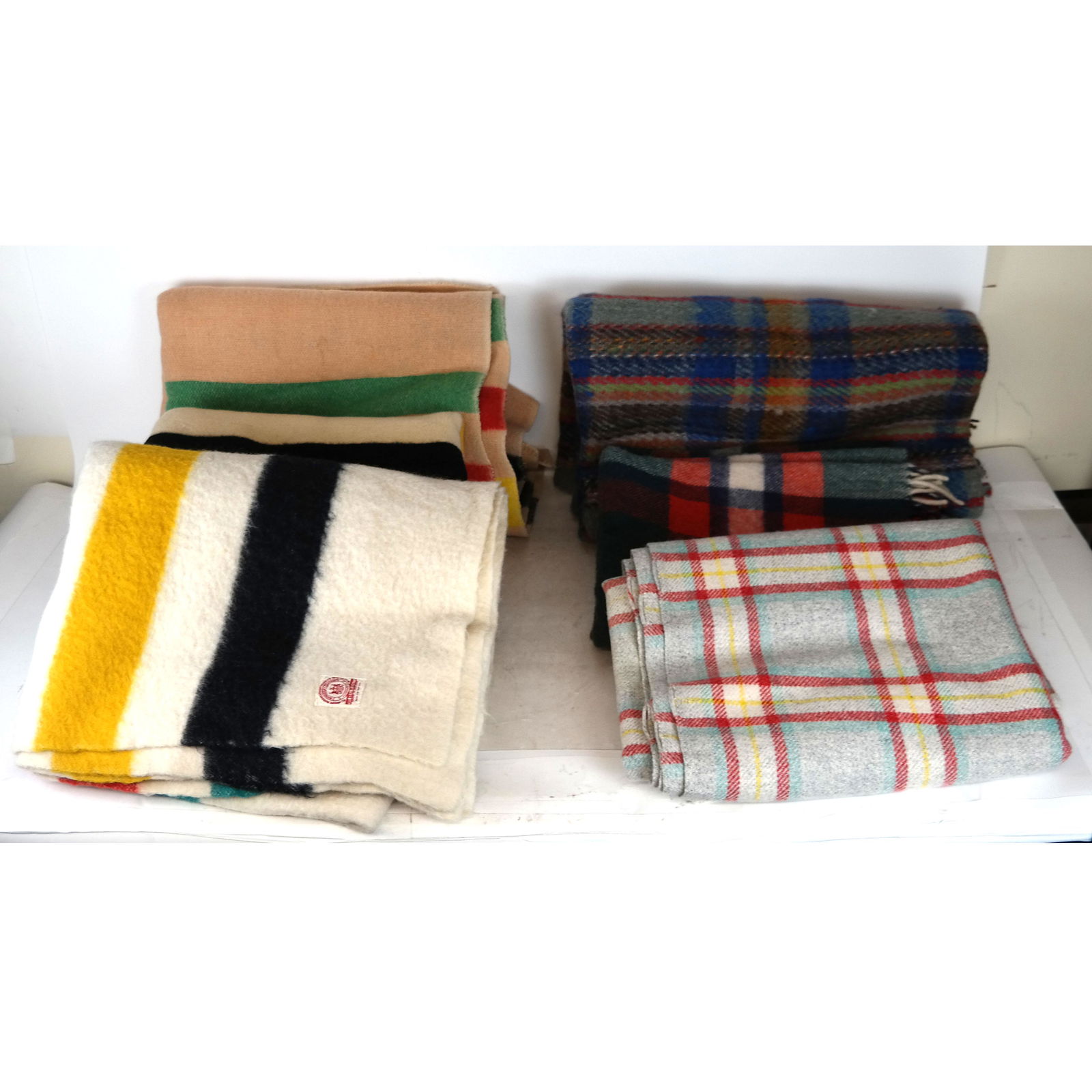 Lot of 6 Vintage Wool Blankets & Throws (1 of 20)