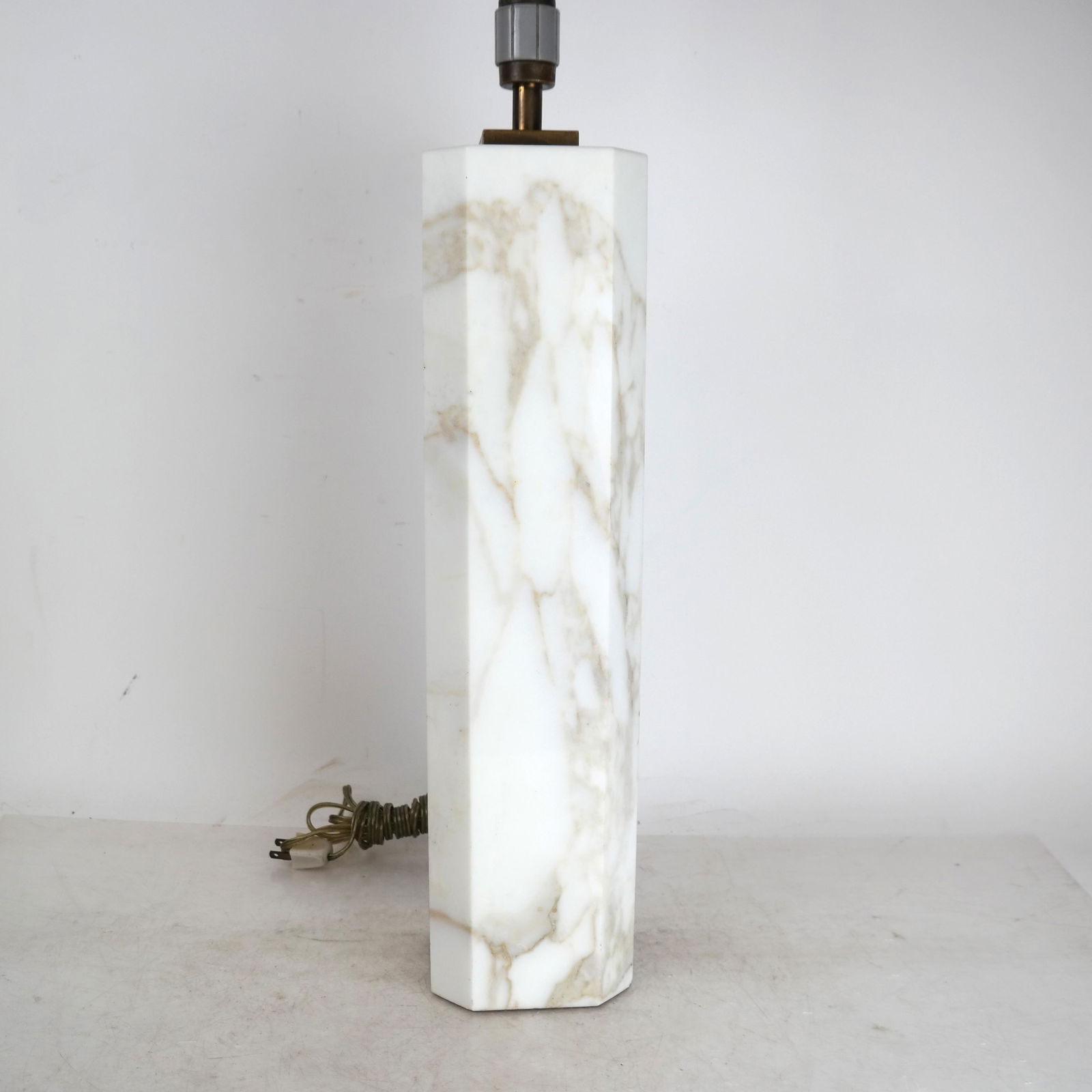 T.H. Robsjohn-Gibbings Table Lamp (1 of 9)