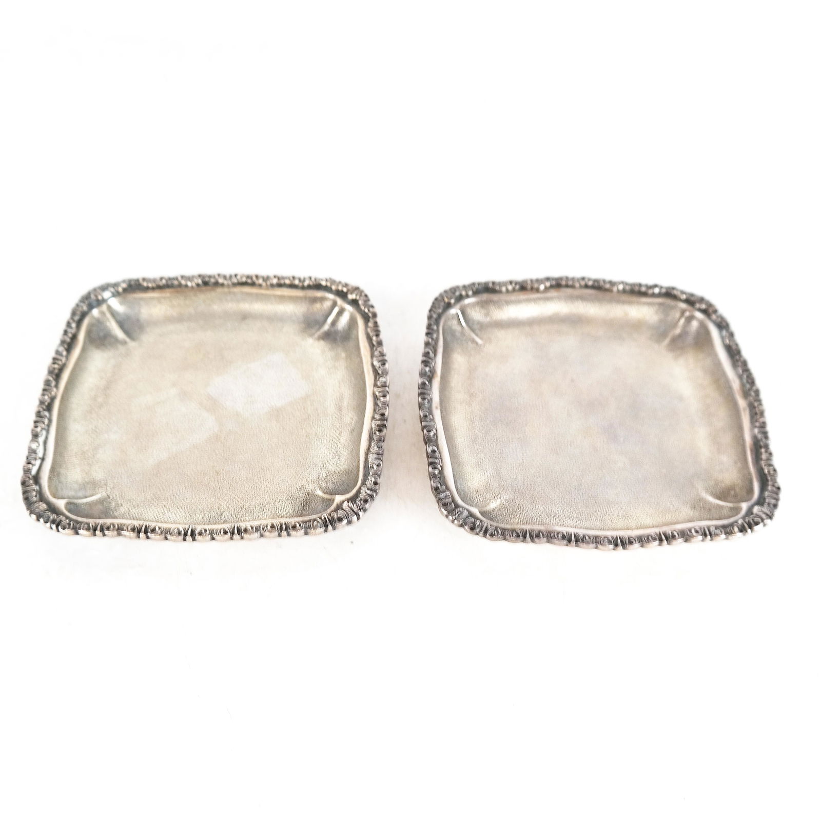 Pair Buccellati Sterling Nut Dishes (1 of 8)