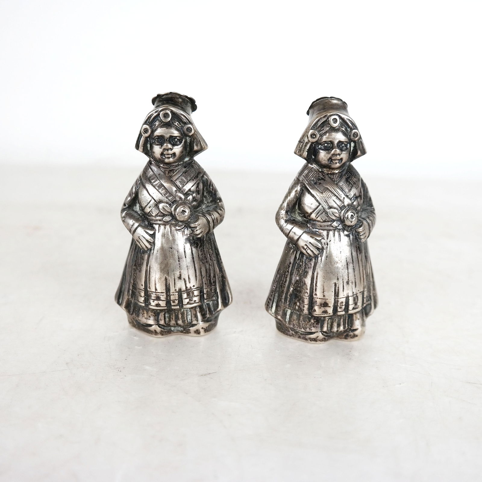 Pair of Continental Silver Salt Shakers (1 of 5)