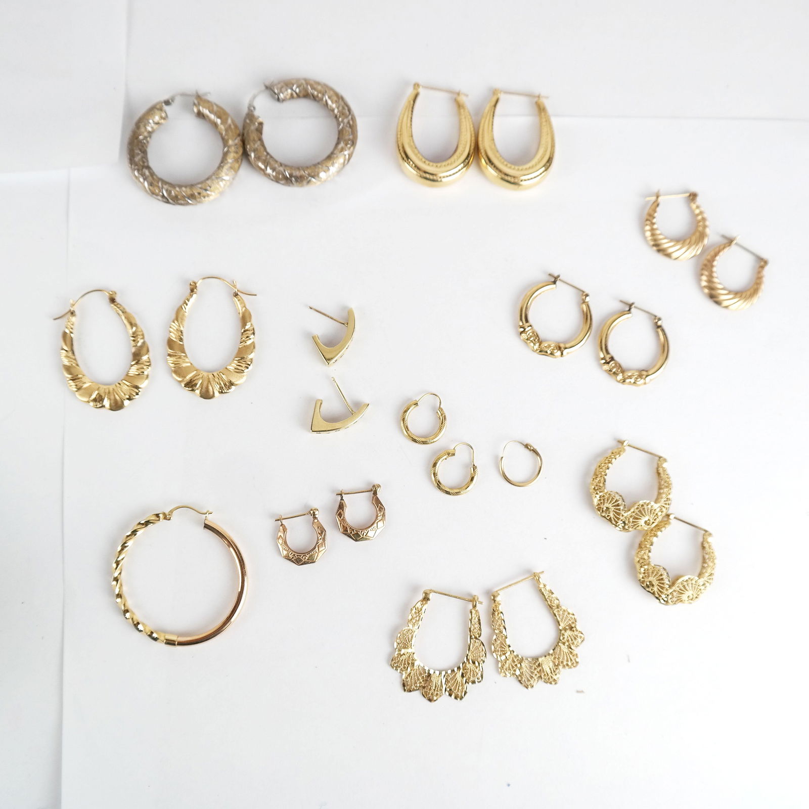 Assorted Lot of 14K Gold Earrings (1 of 11)