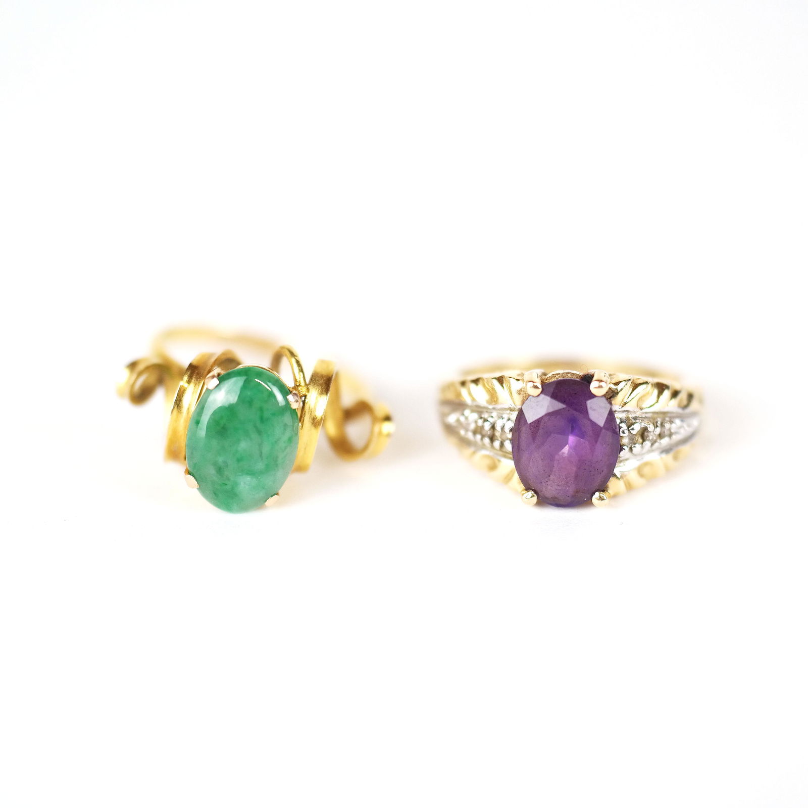 Two 14K Gold, Jade & Amethyst Ladies Rings (1 of 16)