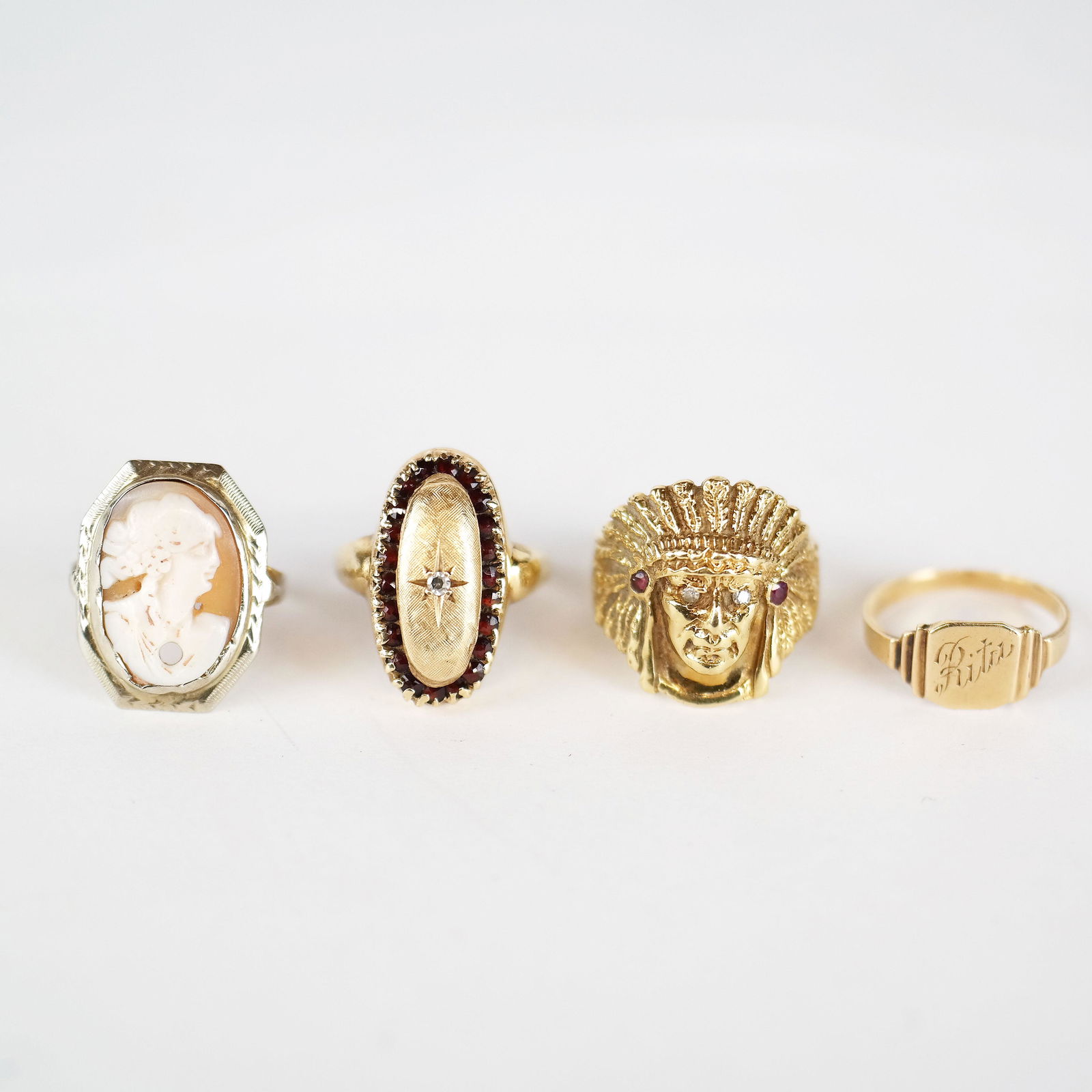 Four 14K Gold Ladies Rings (1 of 20)
