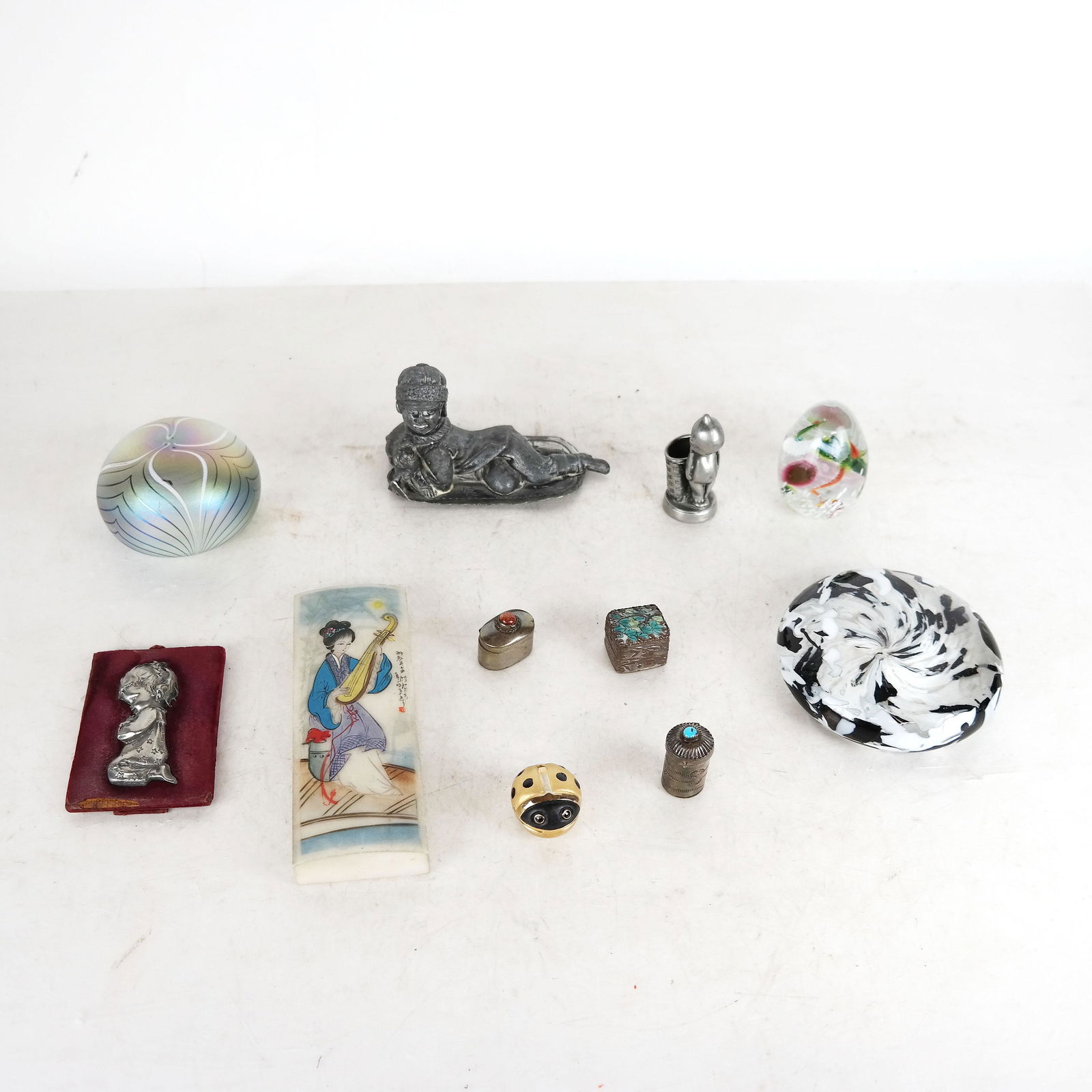 Group of 11 Assorted Desk Articles (1 of 7)