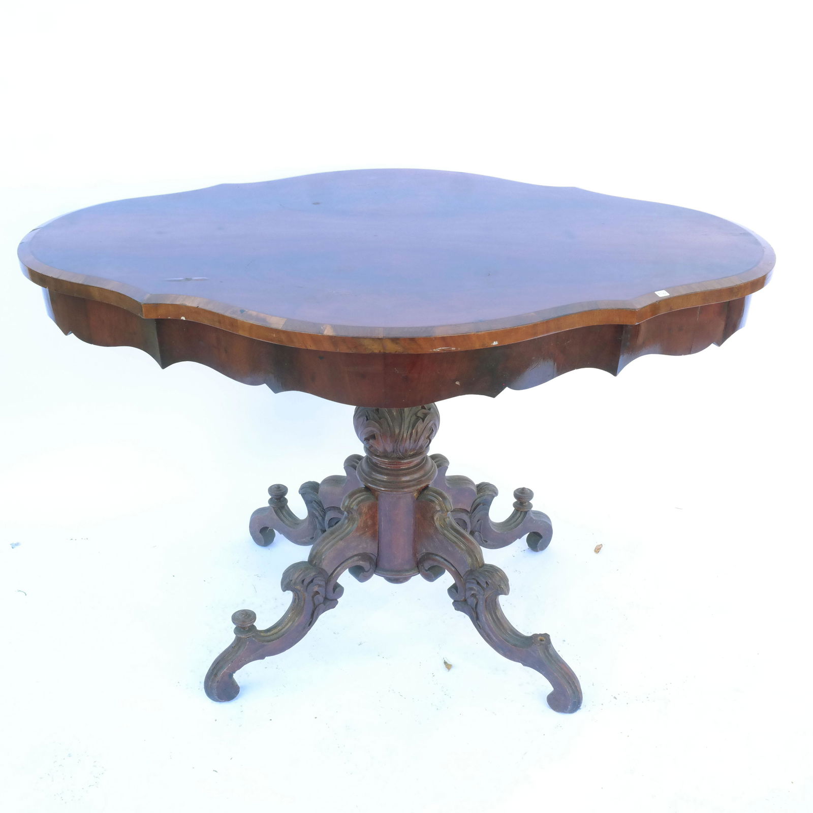 Turtle Top Pine Pedestal Table (1 of 10)