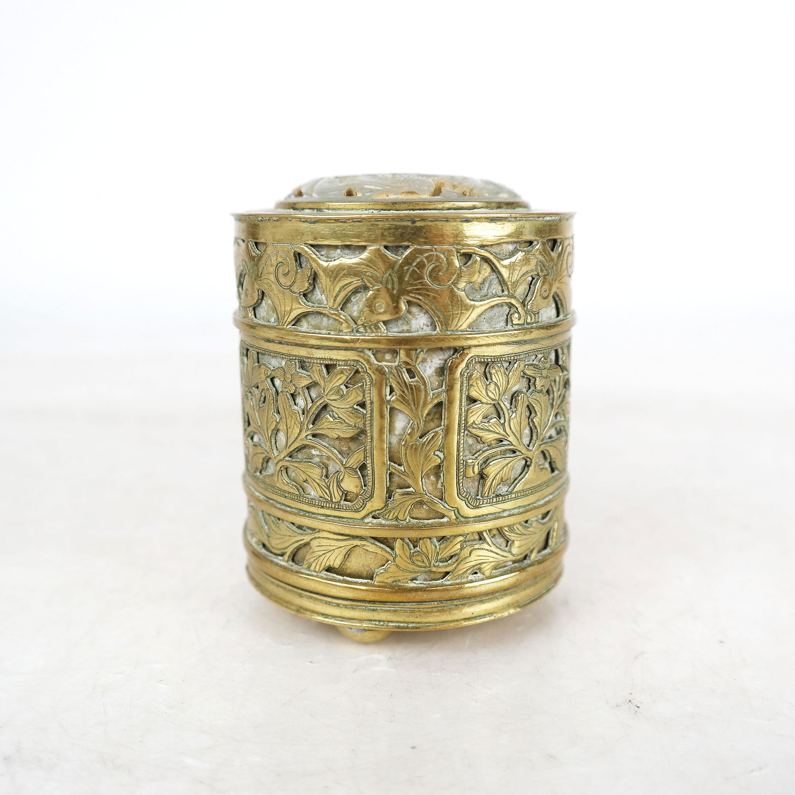 Small Chinese Jade Mounted Round Box (1 of 10)