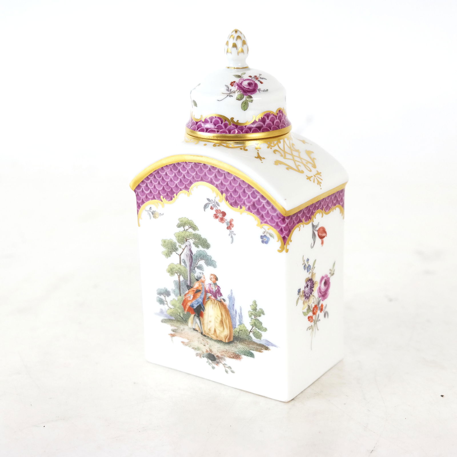 Meissen Porcelain Covered Jar (1 of 8)