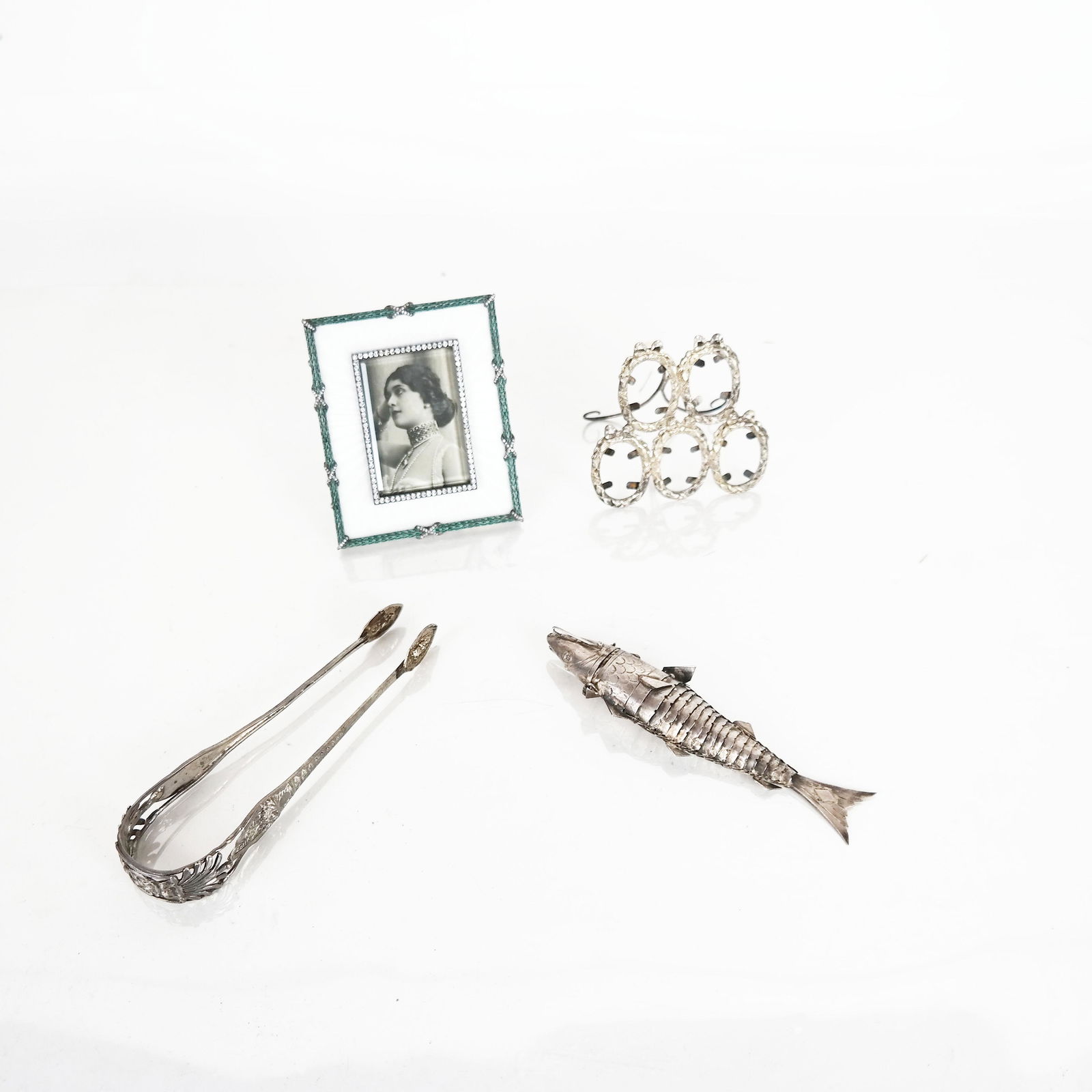 Four Silver & Silver Mounted Articles (1 of 9)