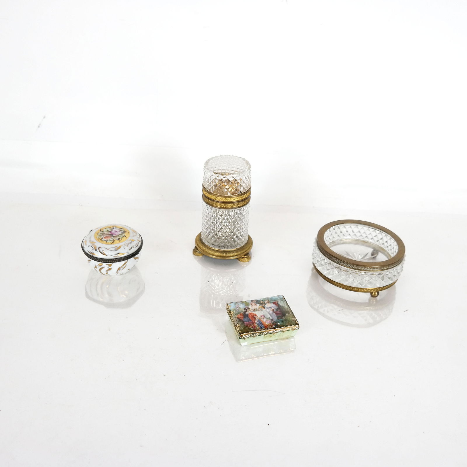 Four Table Top Vanity Articles (1 of 8)