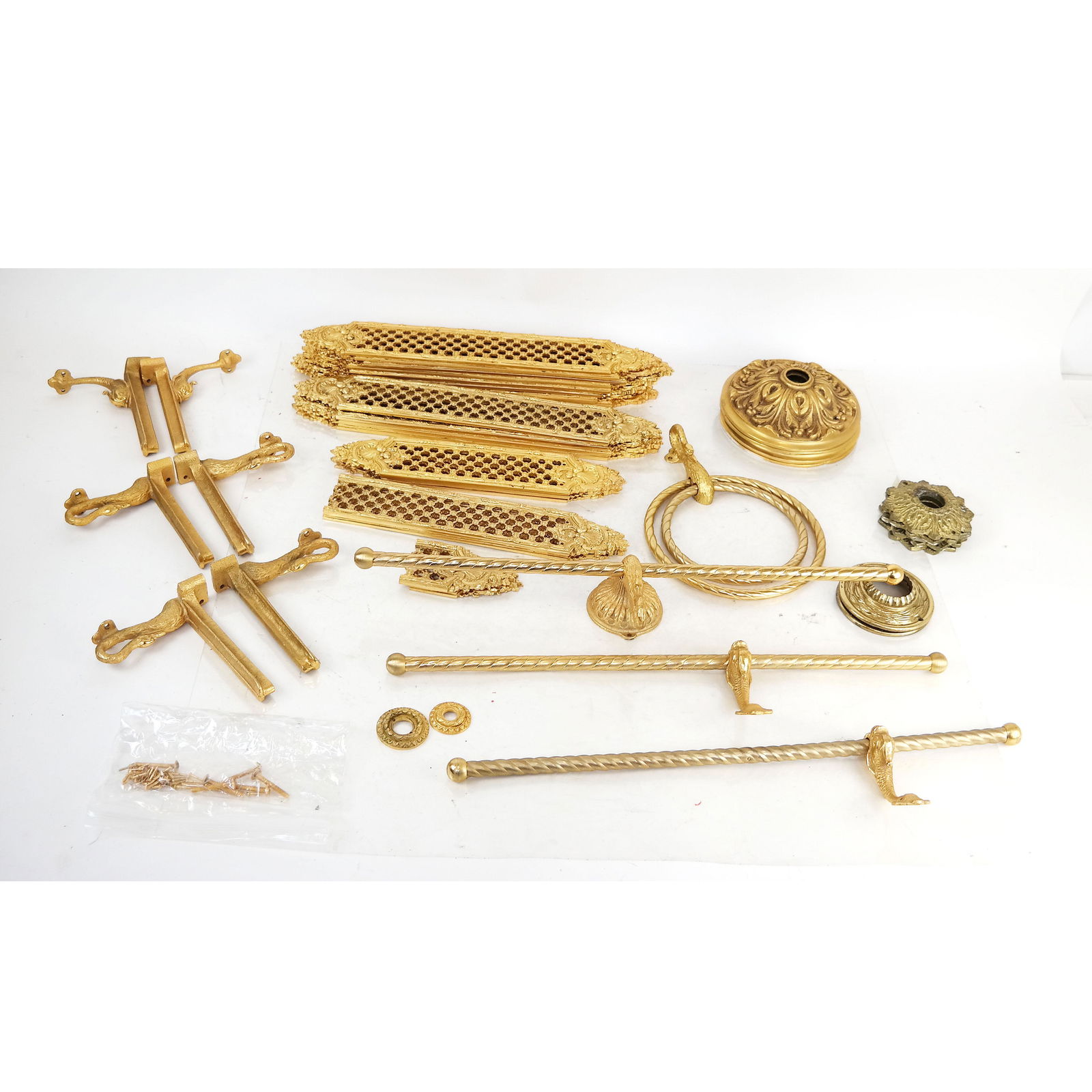 Assorted Gilt Metal and Bronze Articles (1 of 11)