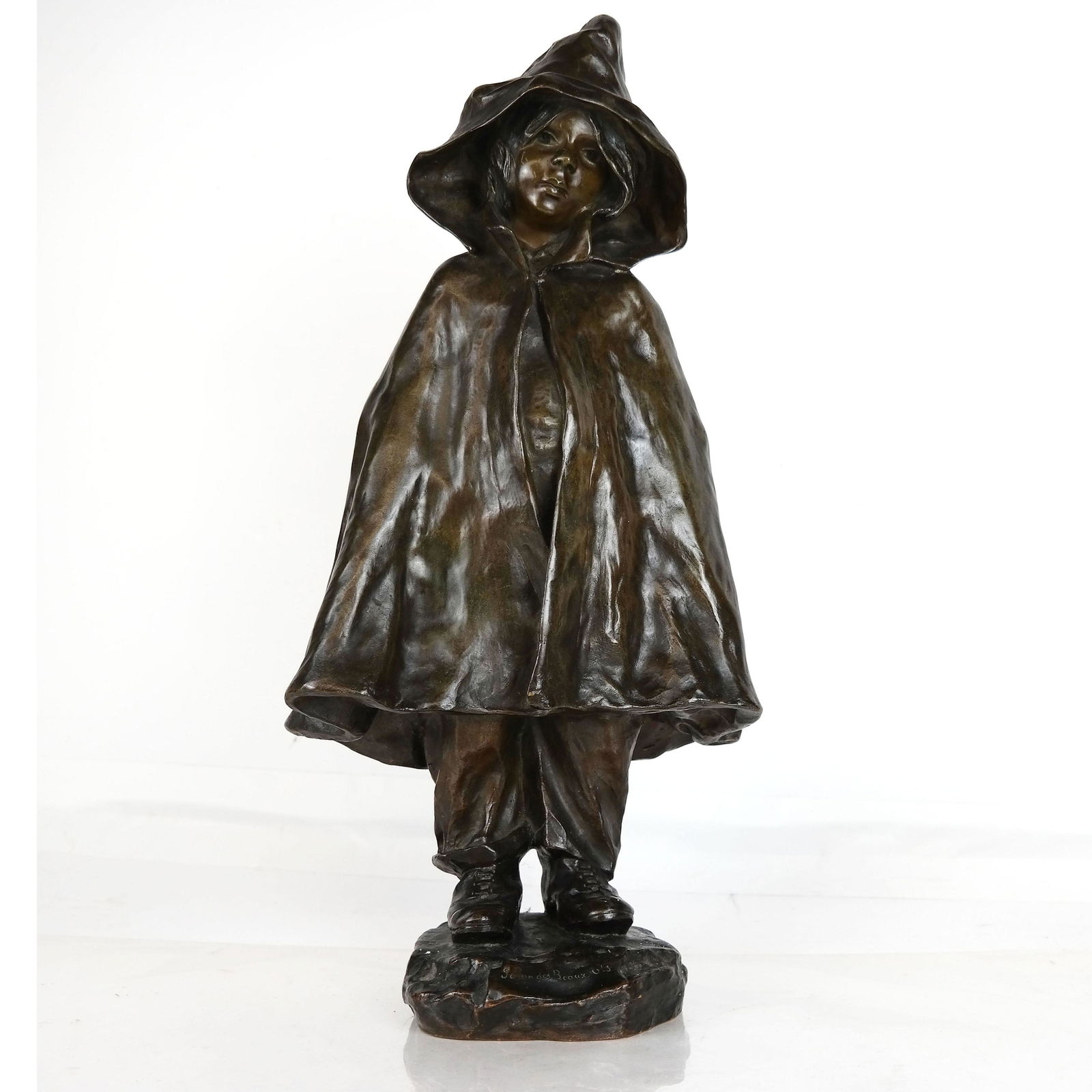 Elisa BEETZ-CHARPENTIER: Bronze Girl (1 of 7)