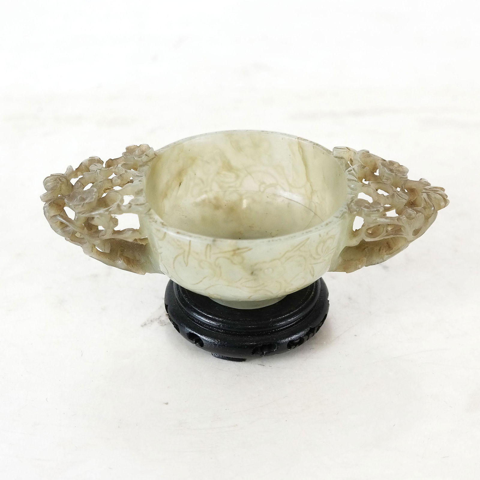 Chinese Jade Carved Cup on Stand (1 of 9)