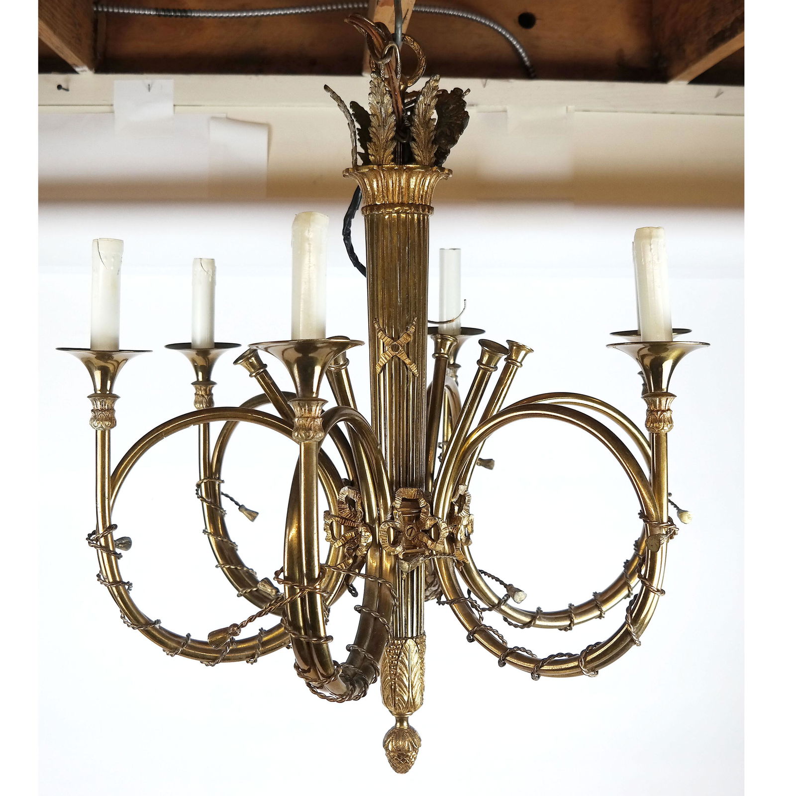 French Horn-Form Brass Chandelier (1 of 7)