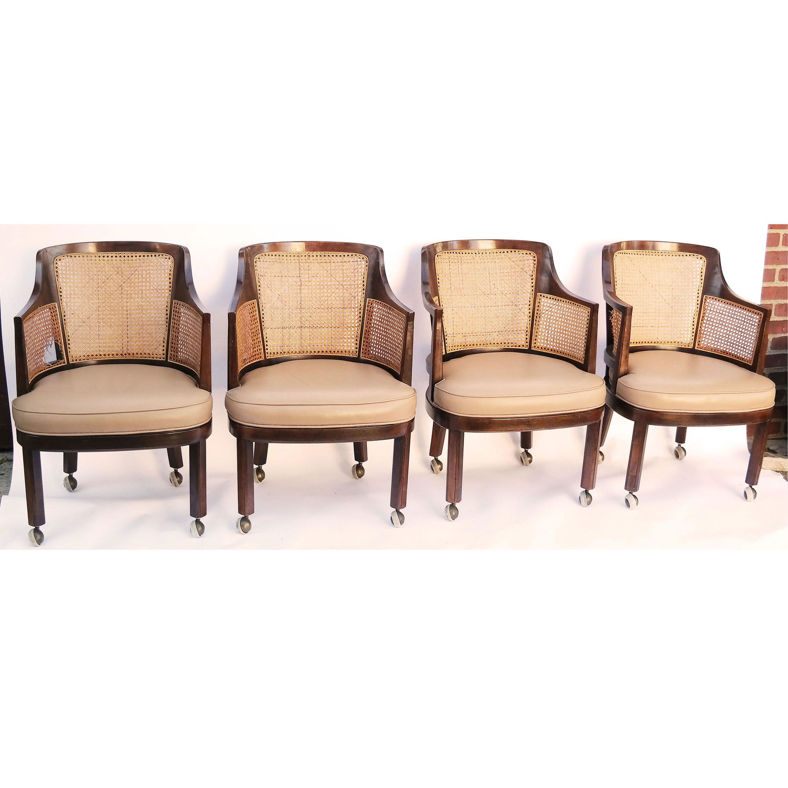 Set of 4 Modern Henredon Barrel Back Chairs (1 of 8)