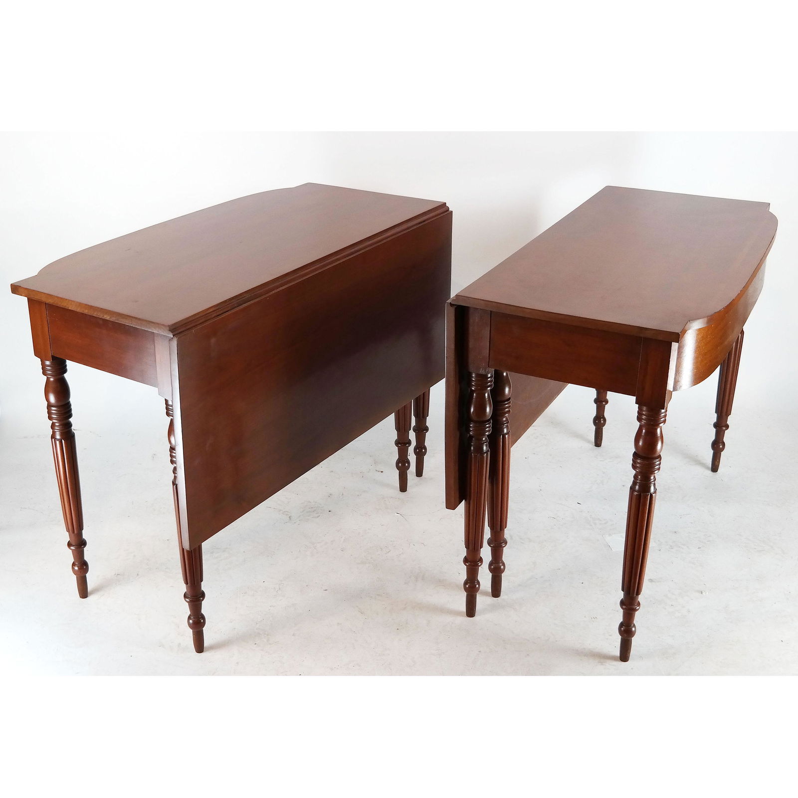 2-Part American Dining Room Table (1 of 10)