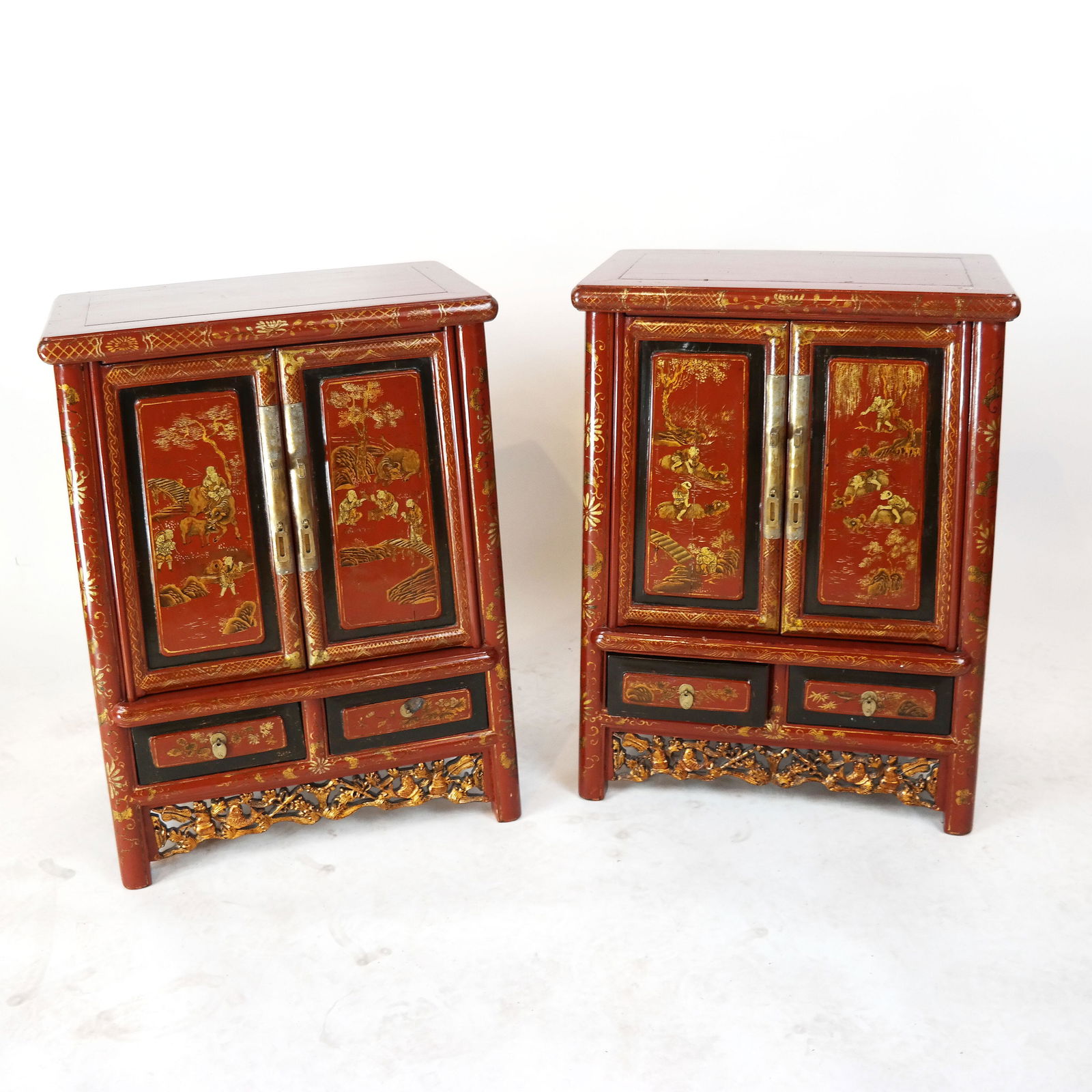Pair Chinese Gilt & Lacquer Bedside Cabinets (1 of 9)