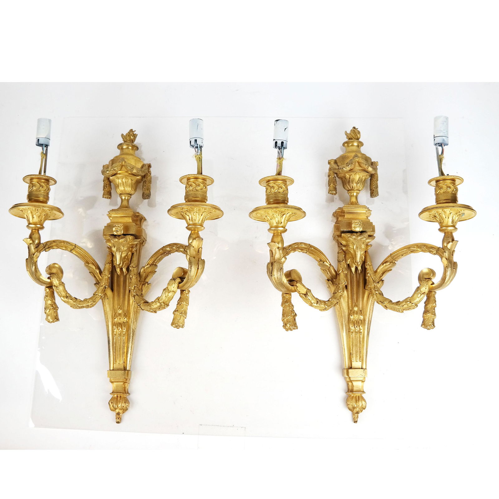 Pair Louis XVI-Style French Bronze Appliques (1 of 20)