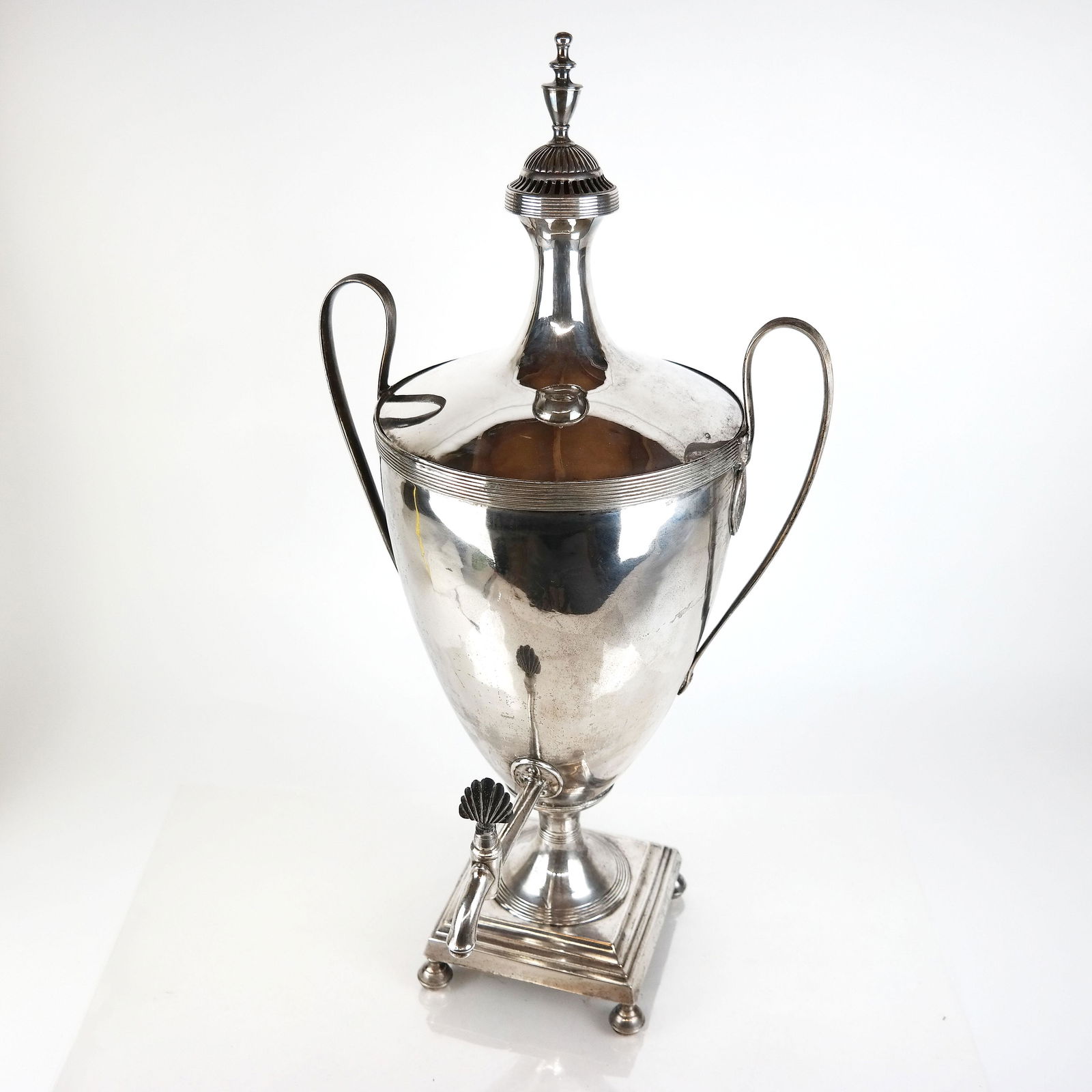 Silver Plate Edward VII-Style Samovar (1 of 10)
