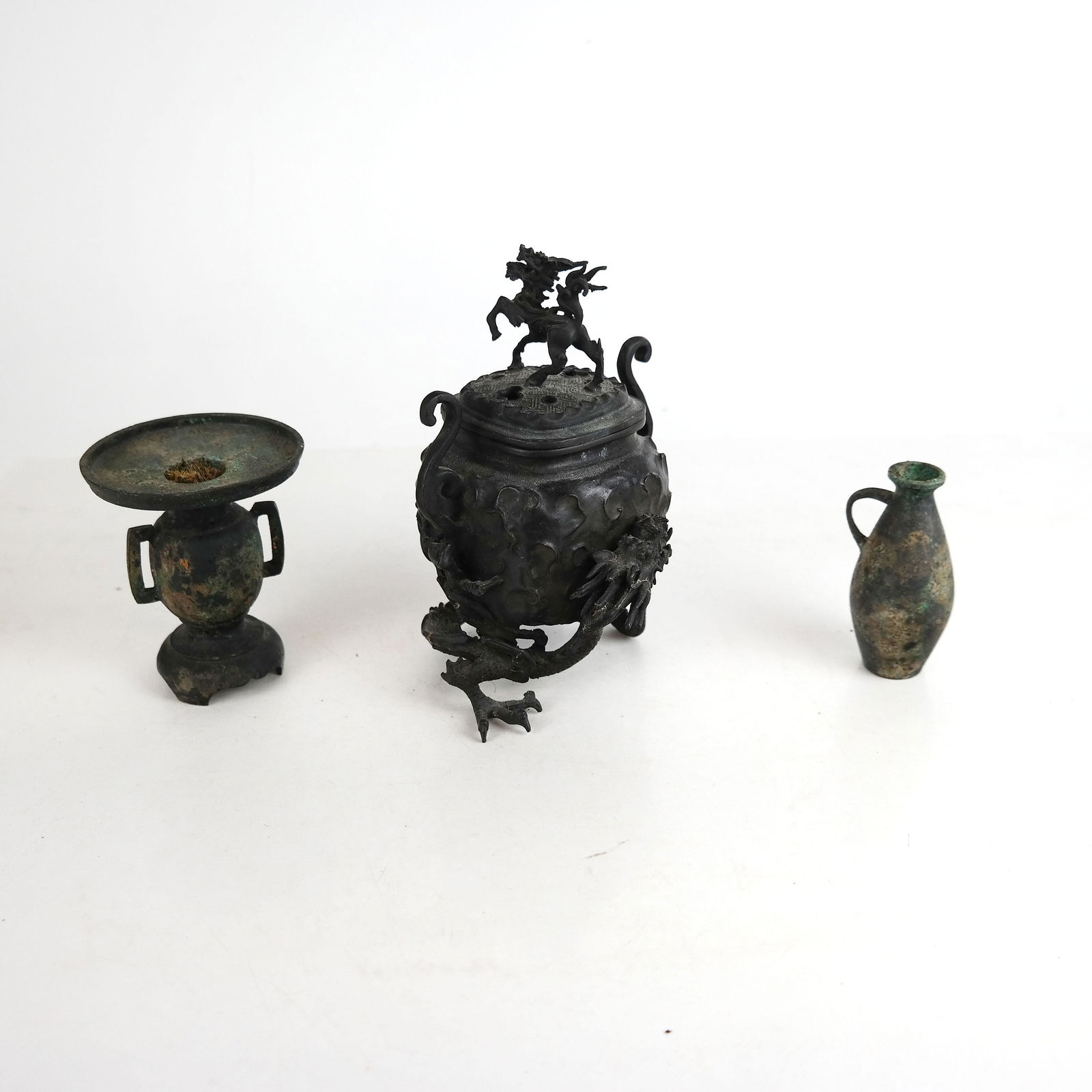 Three Archaic-Style Bronze Articles (1 of 12)