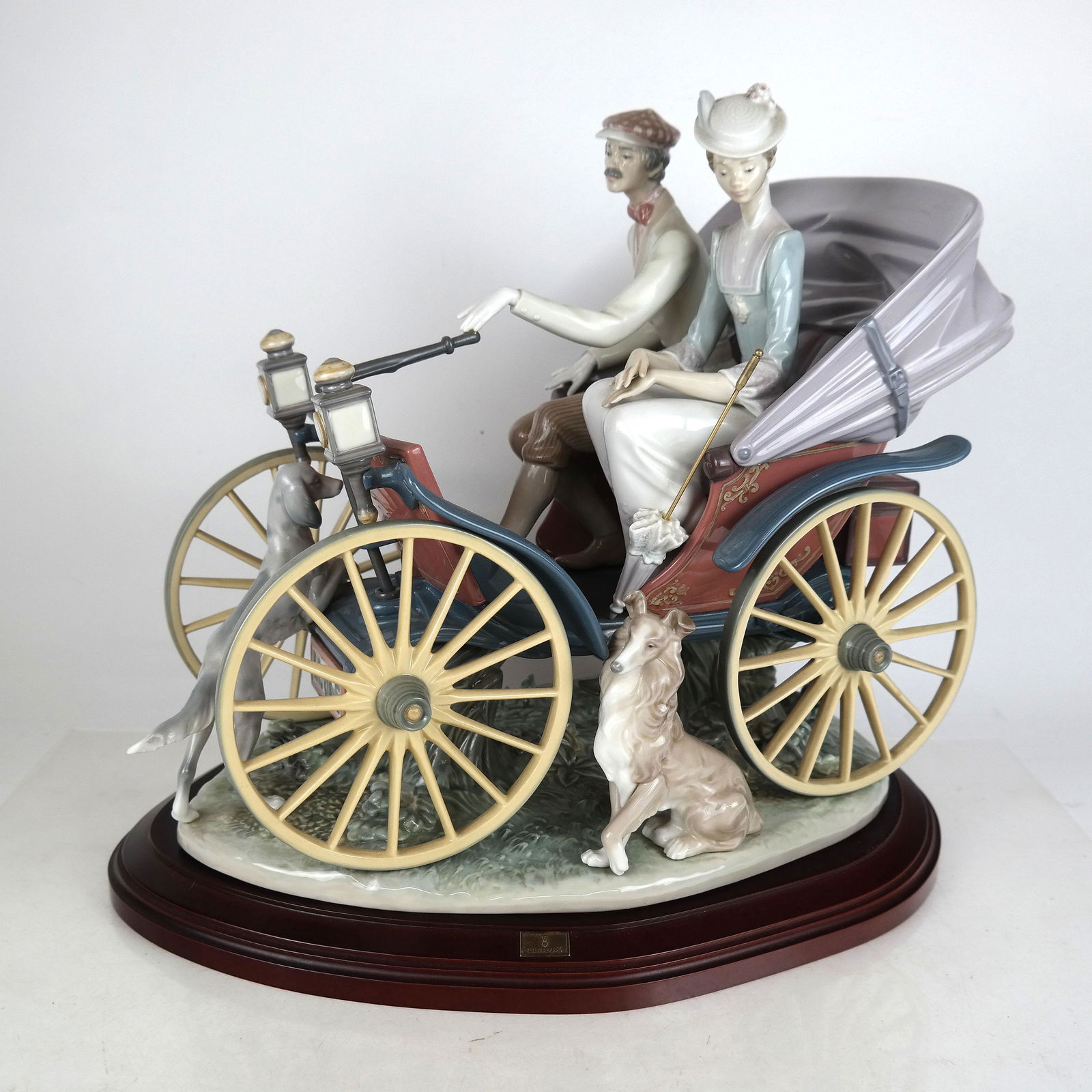 Lladro Vintage Porcelain Automobile Sculpture (1 of 20)