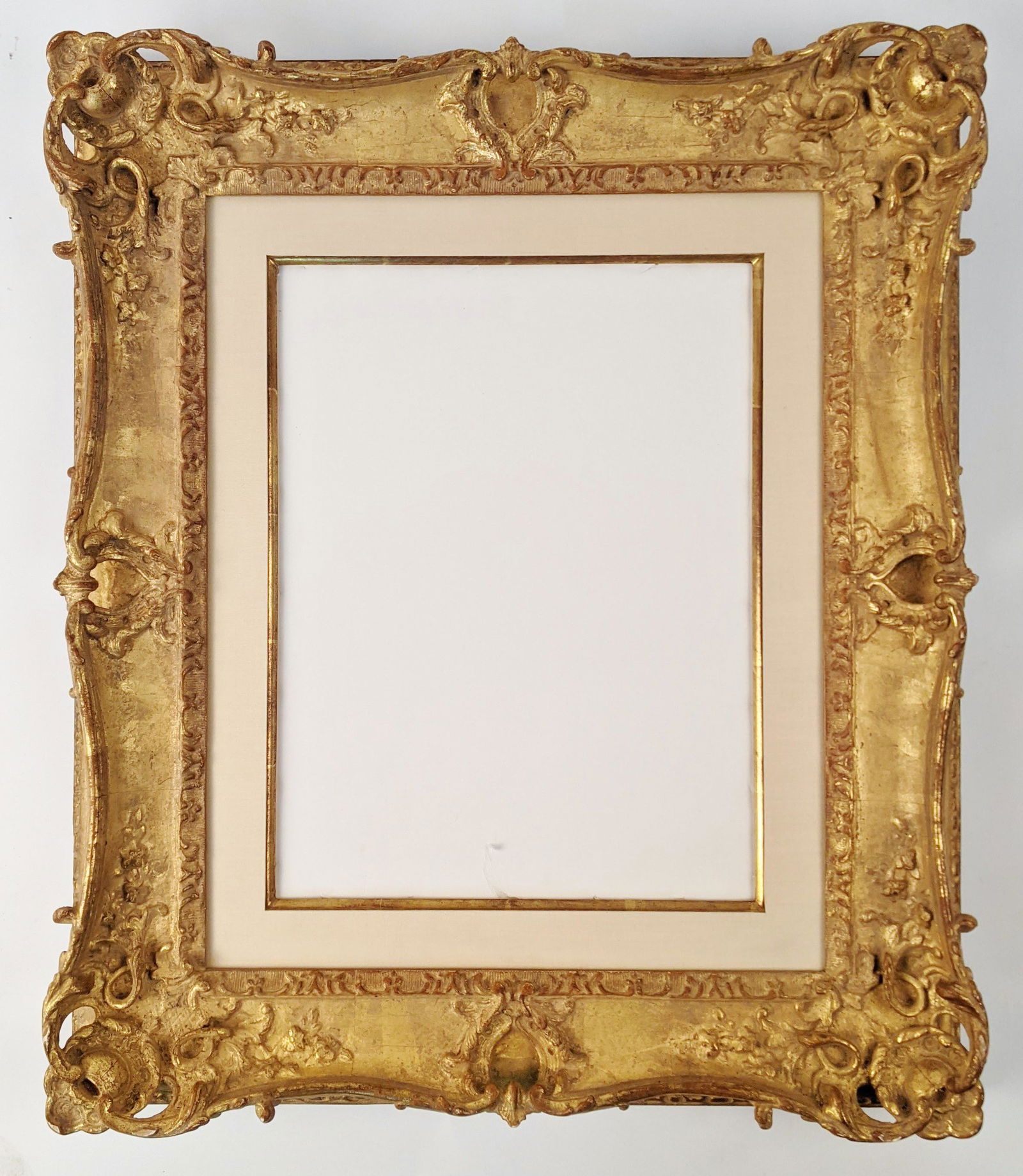 Gilt Carved Frame (1 of 11)