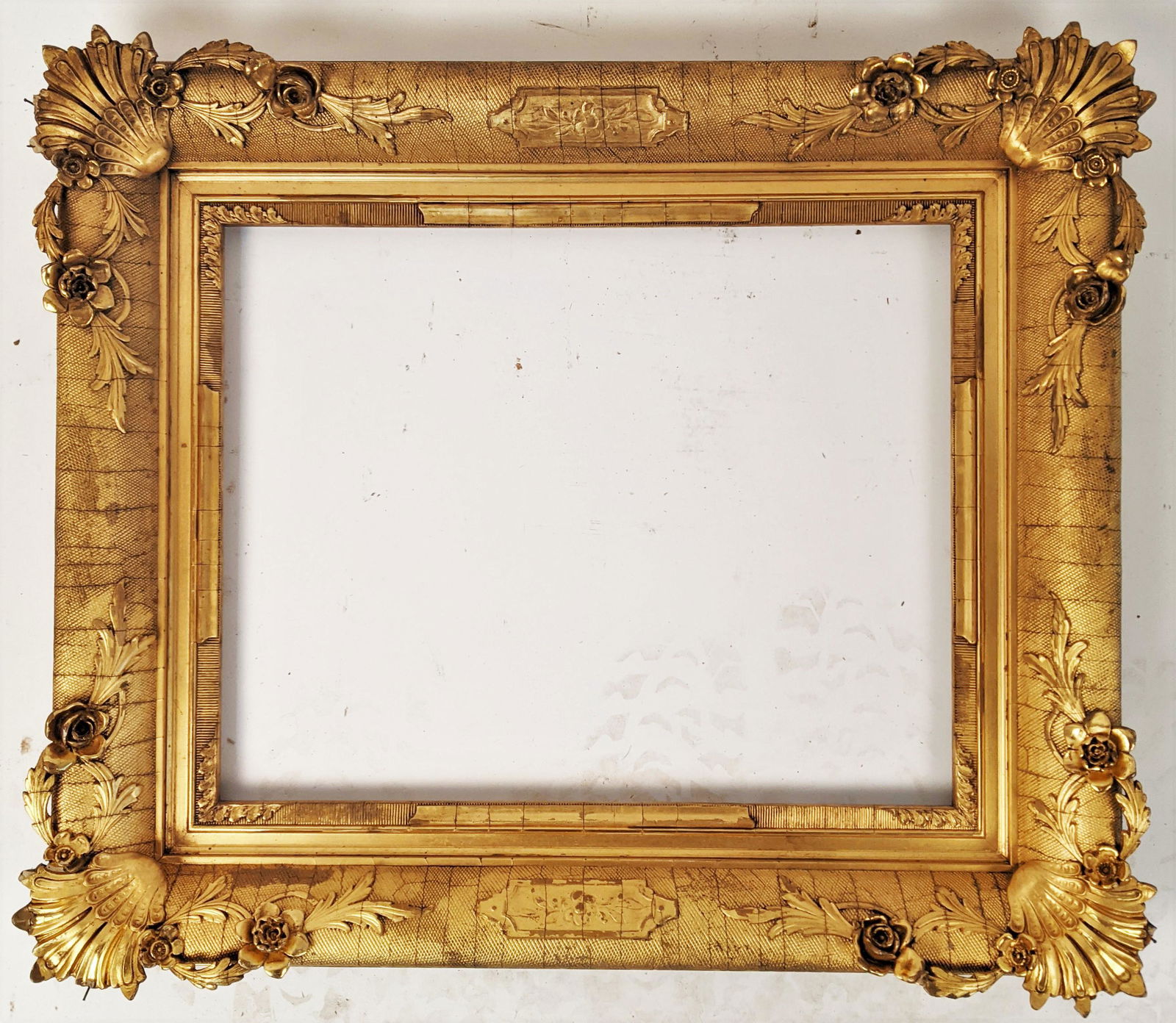 Gilt Carved Frame (1 of 11)