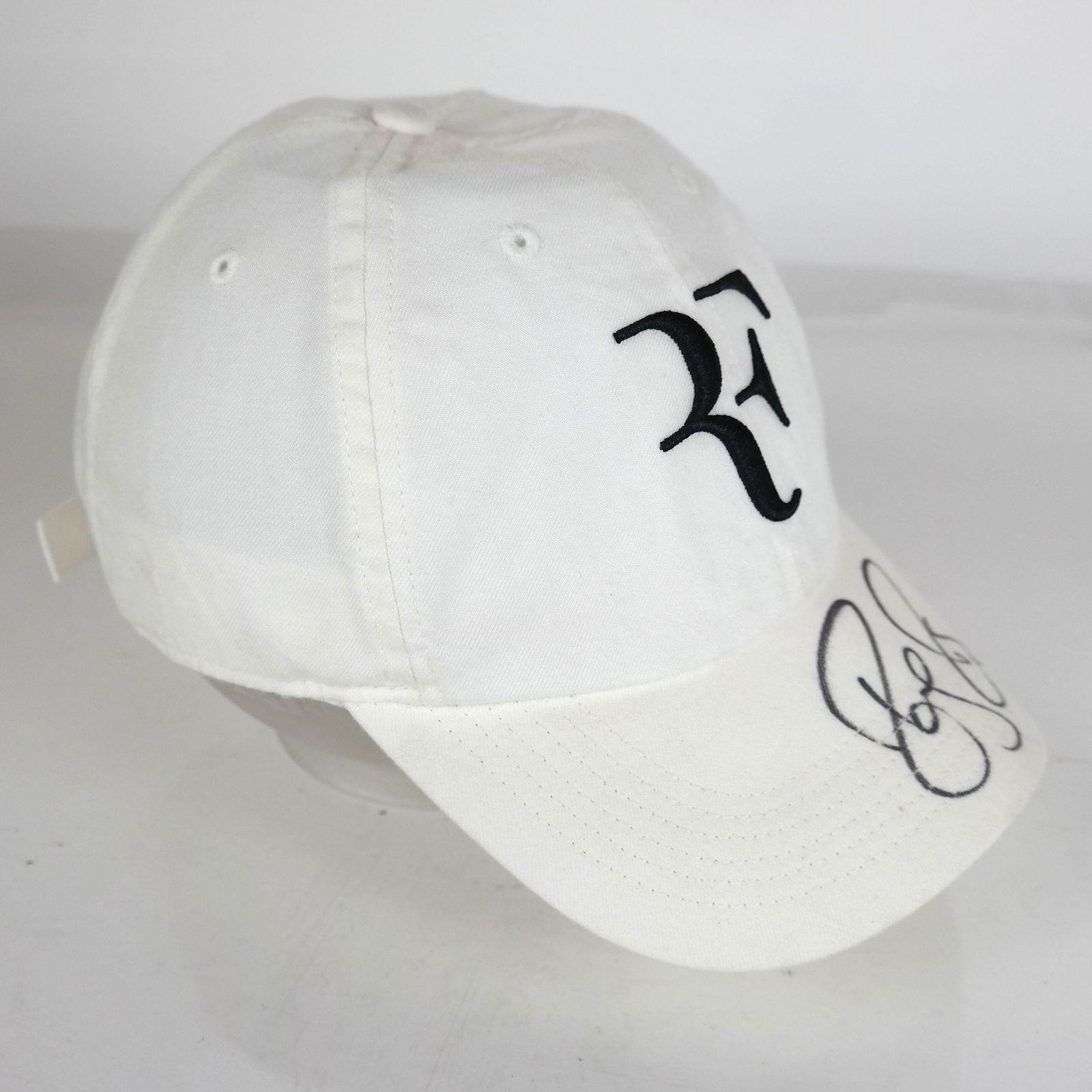 Roger Federer Signed Baseball Cap (1 of 8)