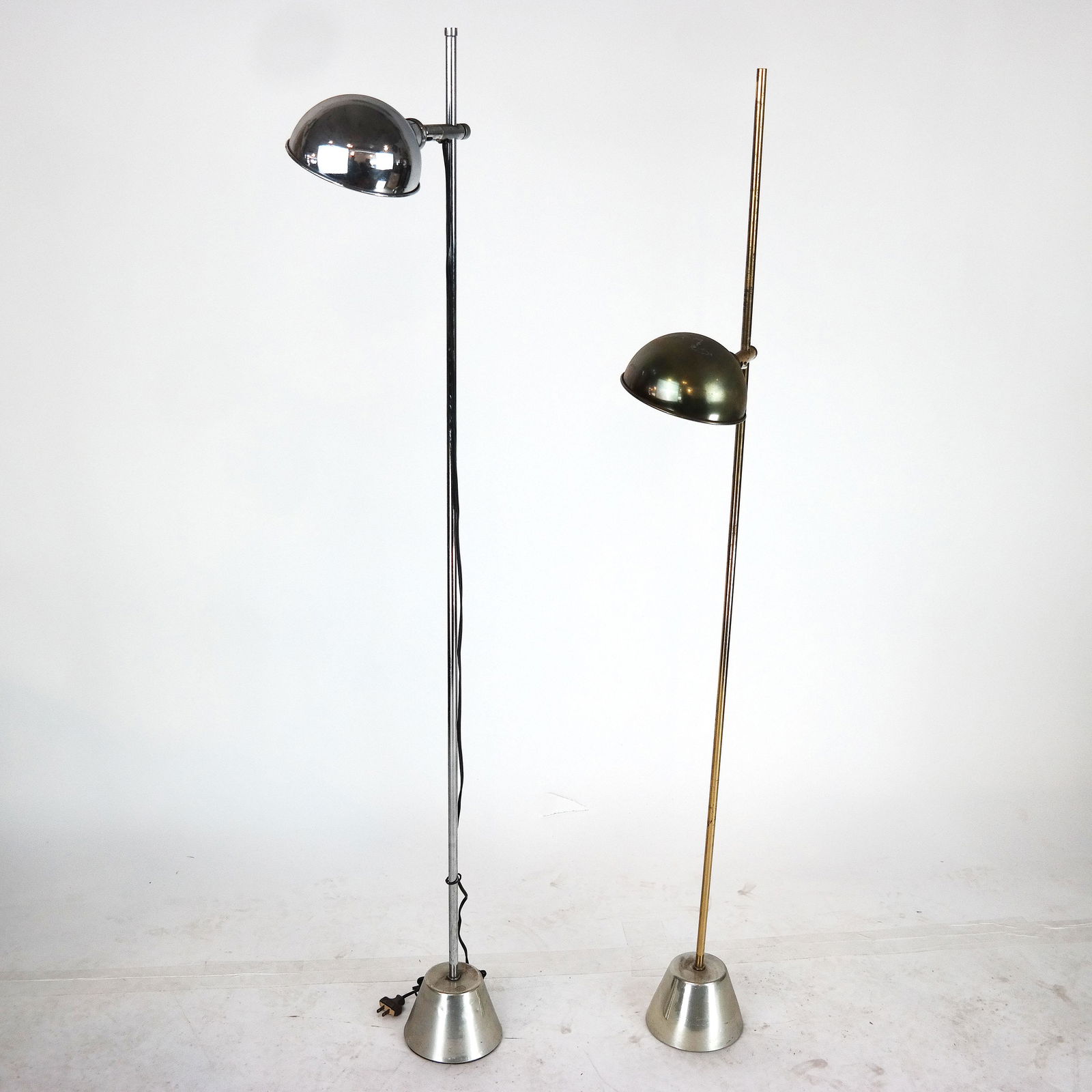Two Mid-Century Modern Floor Lamps (1 of 9)