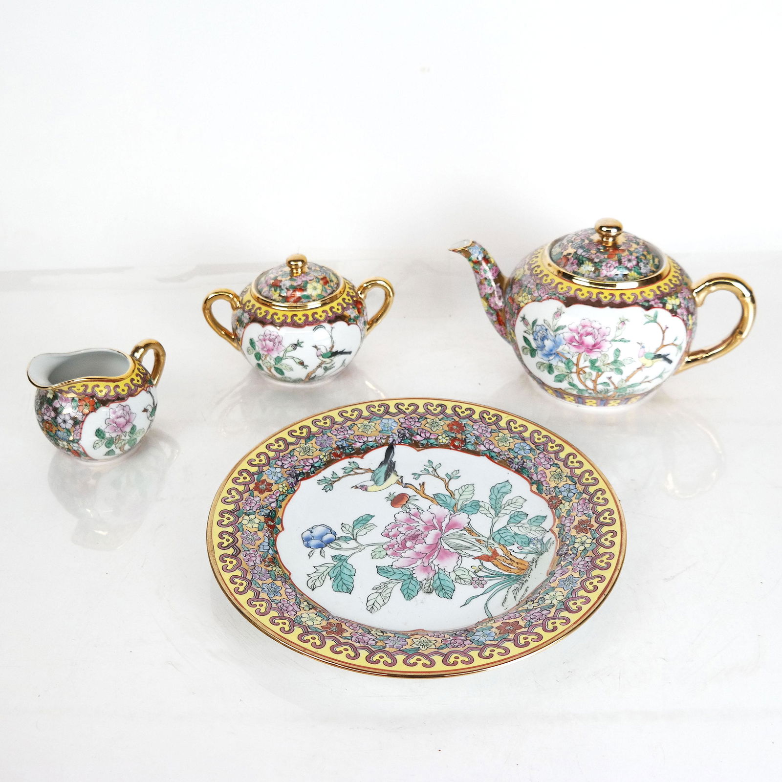 4-Piece Chinese Porcelain Tea Set (1 of 12)