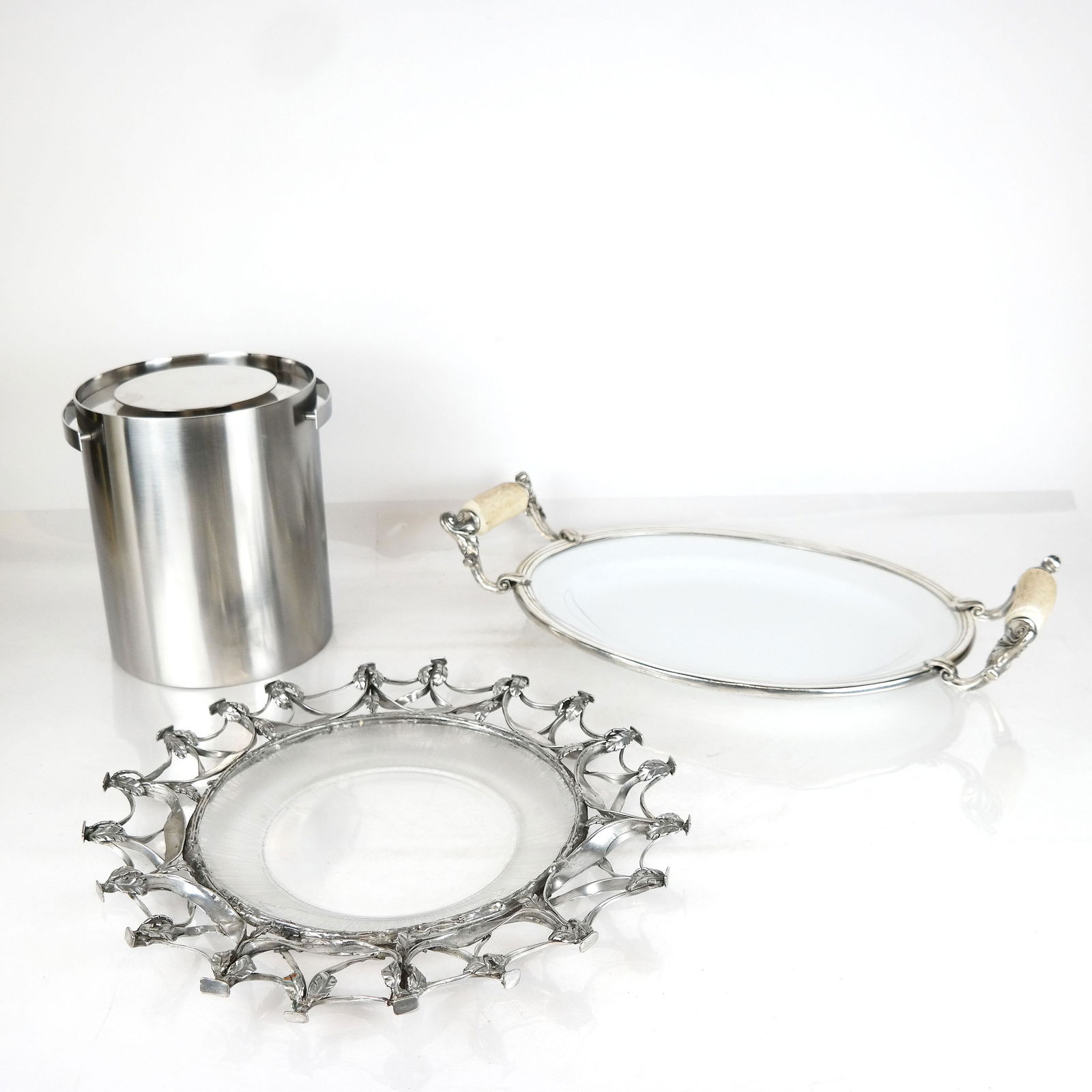 Three Modern Serving Pieces (1 of 10)