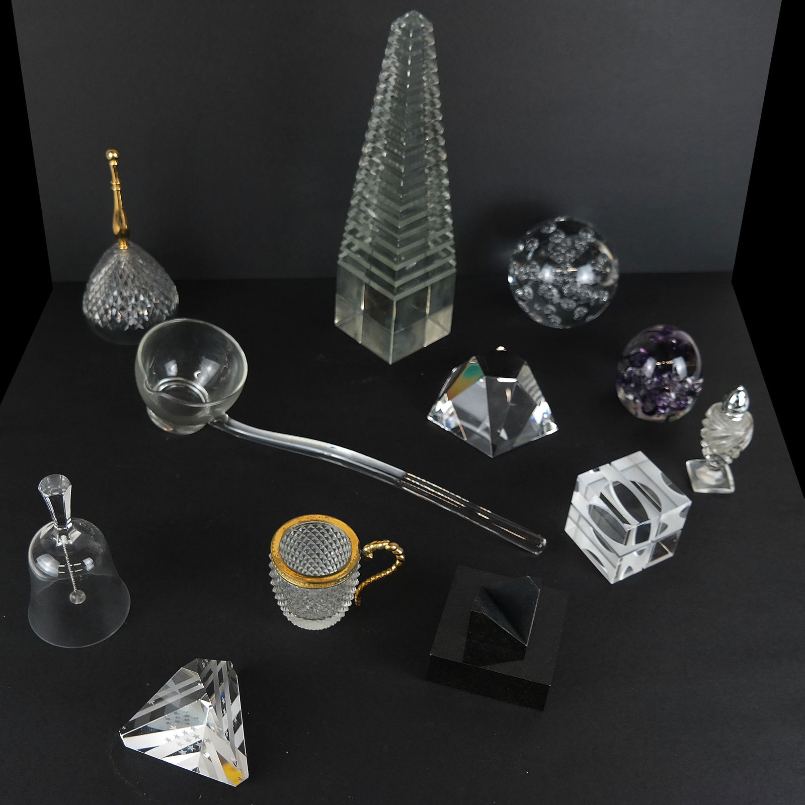 Eleven (11) Glass Table Articles (1 of 13)