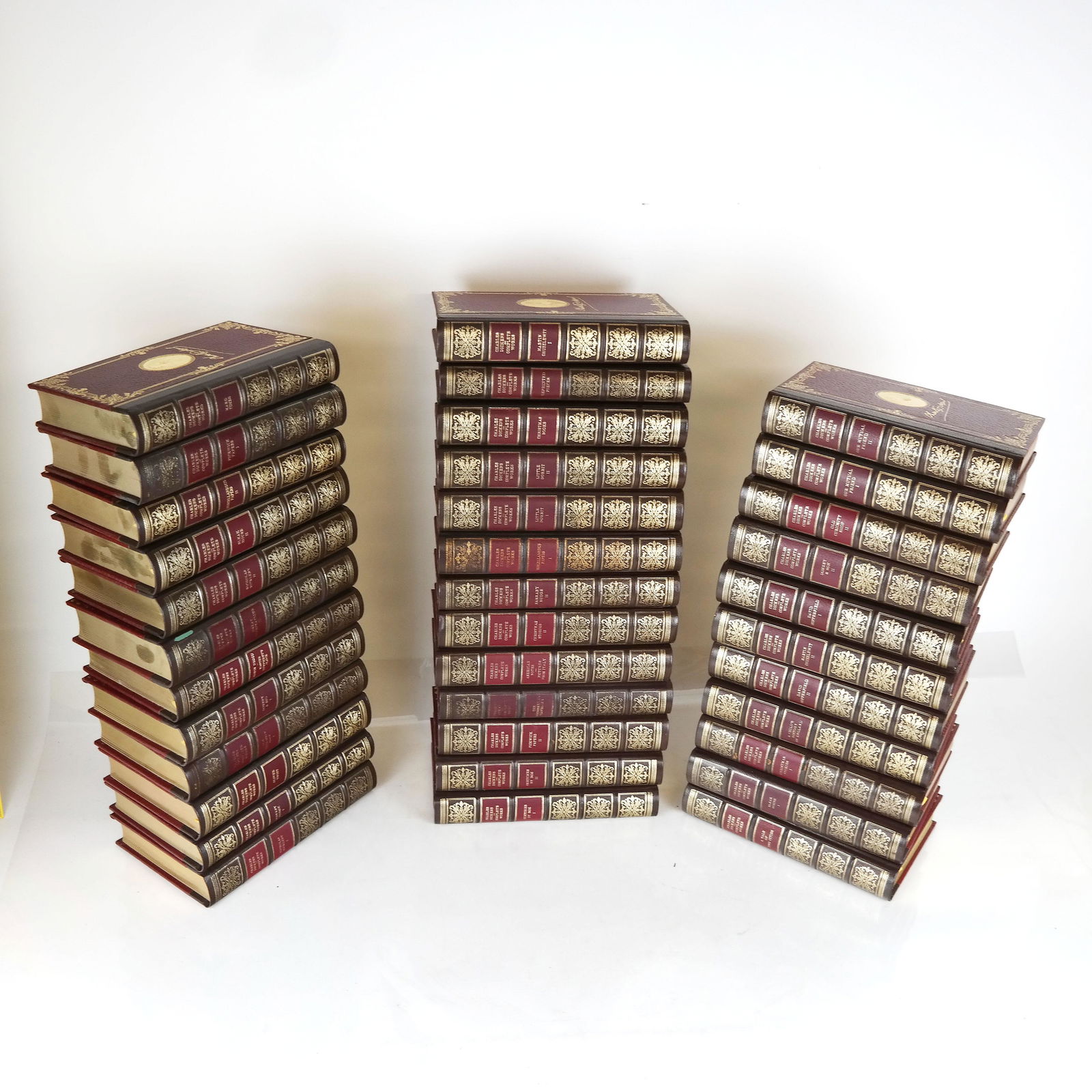 BOOKS: Complete Works of Charles Dickens (1 of 11)