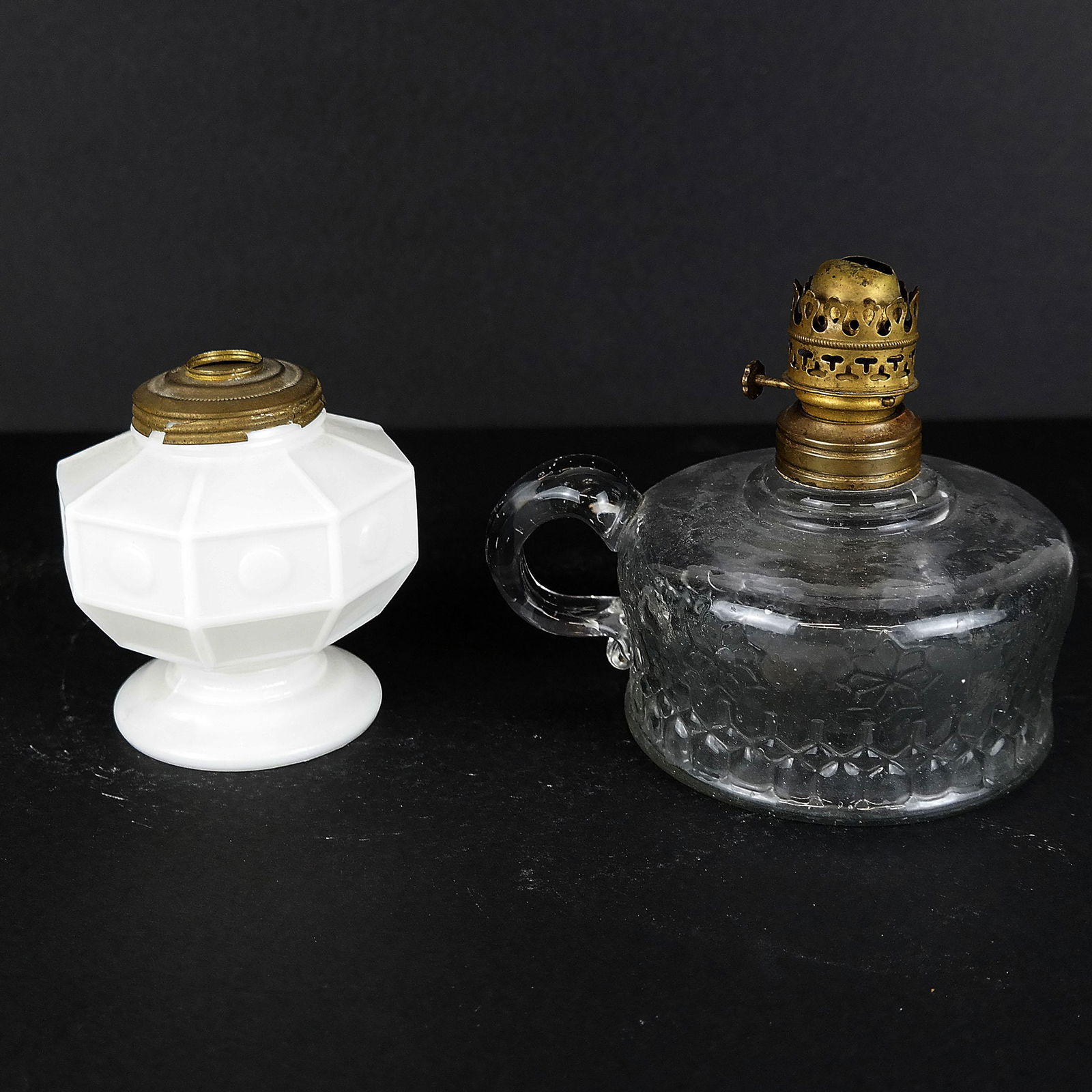Two Antique Oil Lamps (1 of 9)