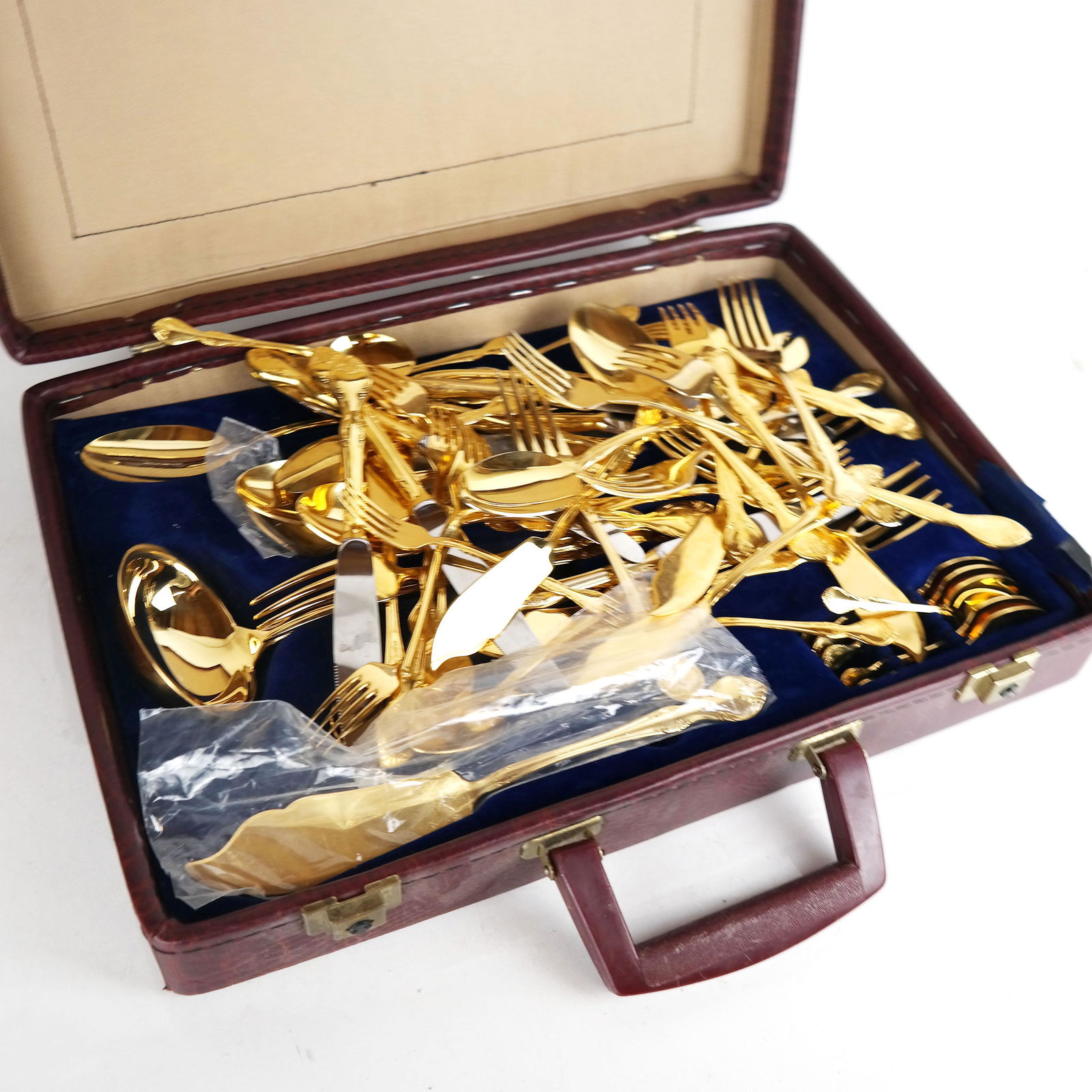55-Piece Gold Plated Flatware Set (1 of 9)