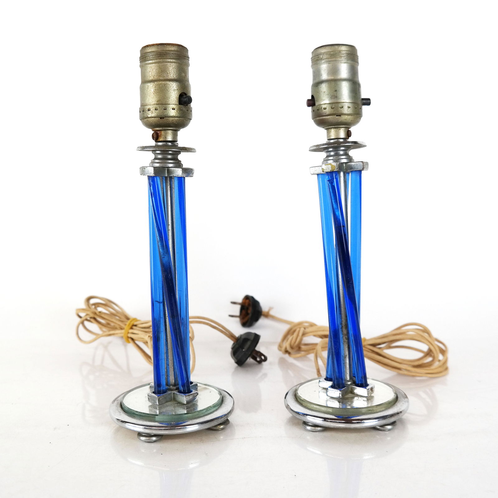 Pair Venetian-Style Glass Rod Lamps (1 of 9)