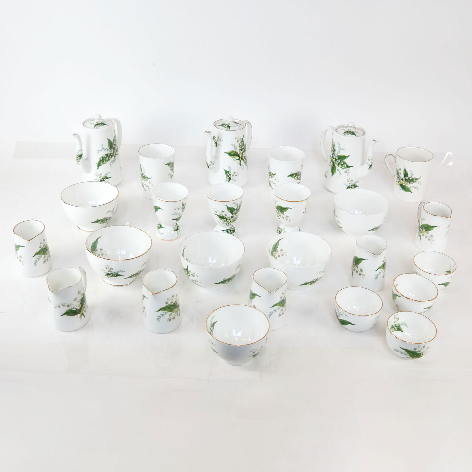 25-Pc Hammersly Partial Tea Set (1 of 12)