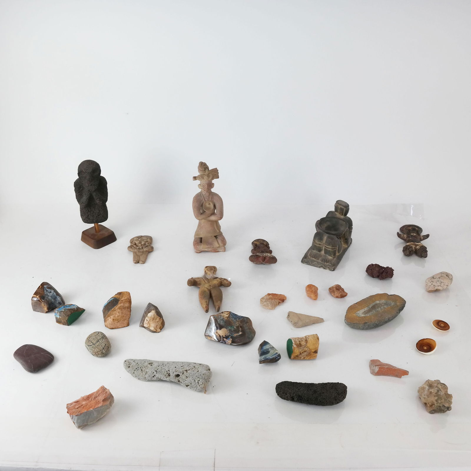 Assorted Stones, Pottery & Archaic Rocks (1 of 13)