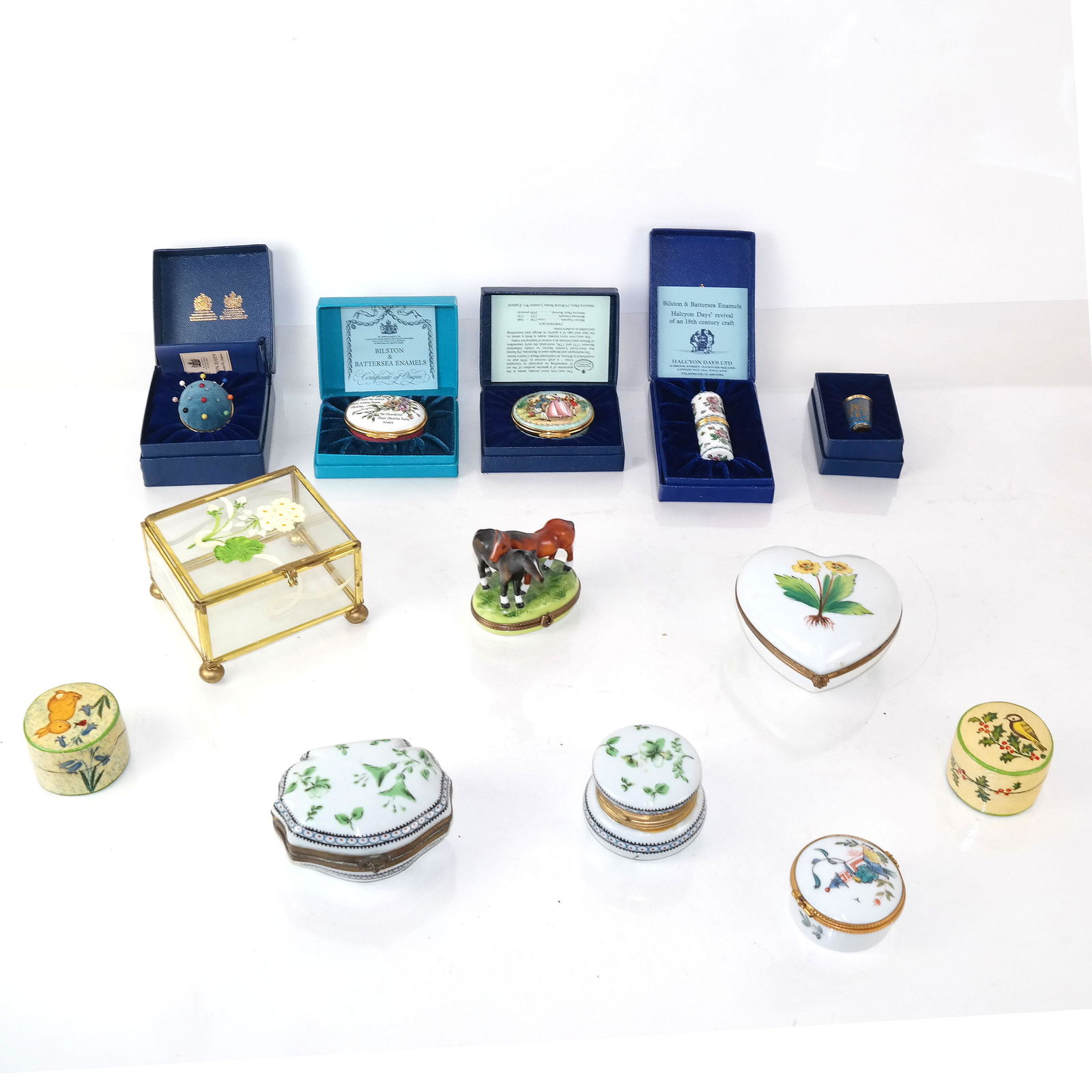 Assorted Vanity Boxes (1 of 11)