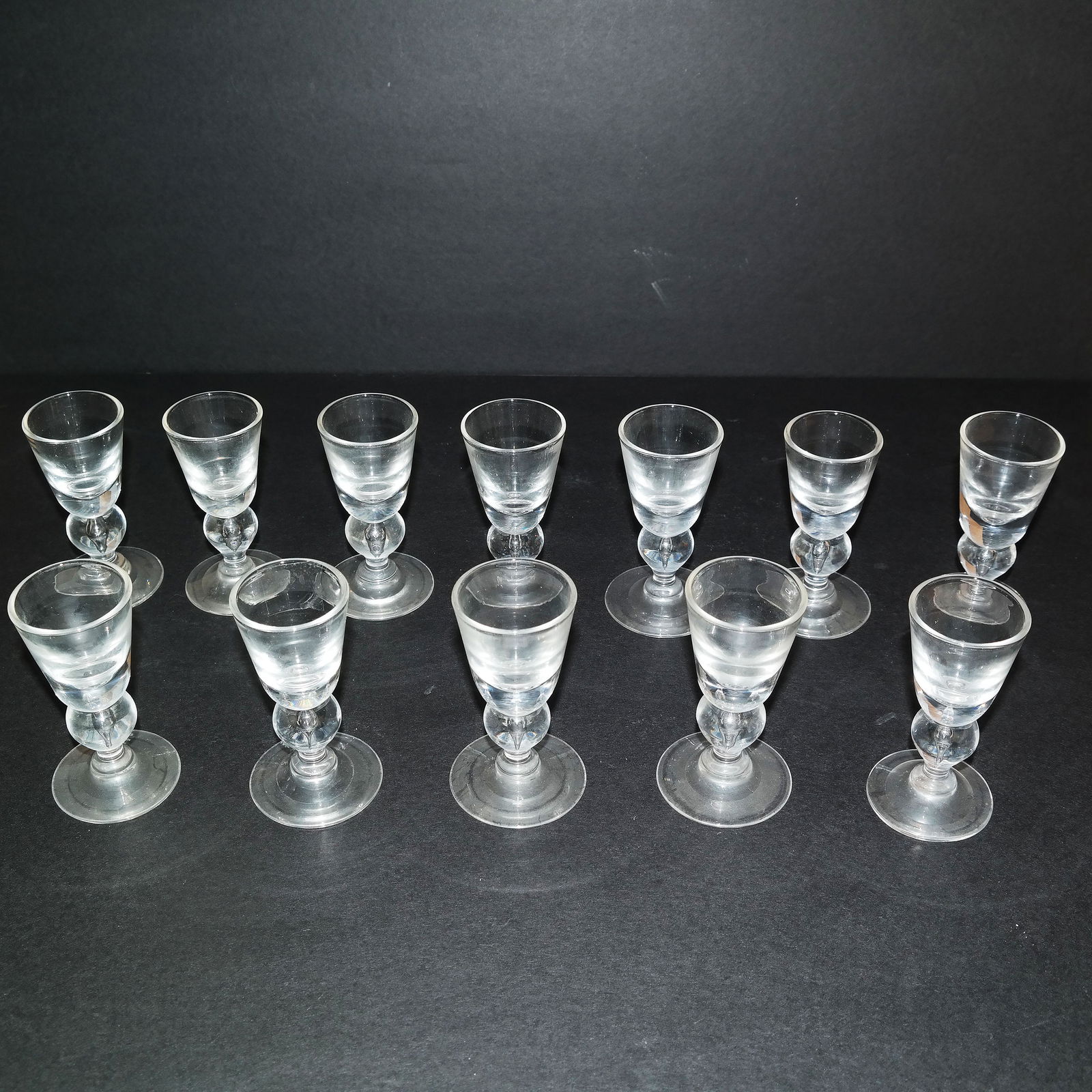 Set of 12 Steuben Cordials (1 of 6)