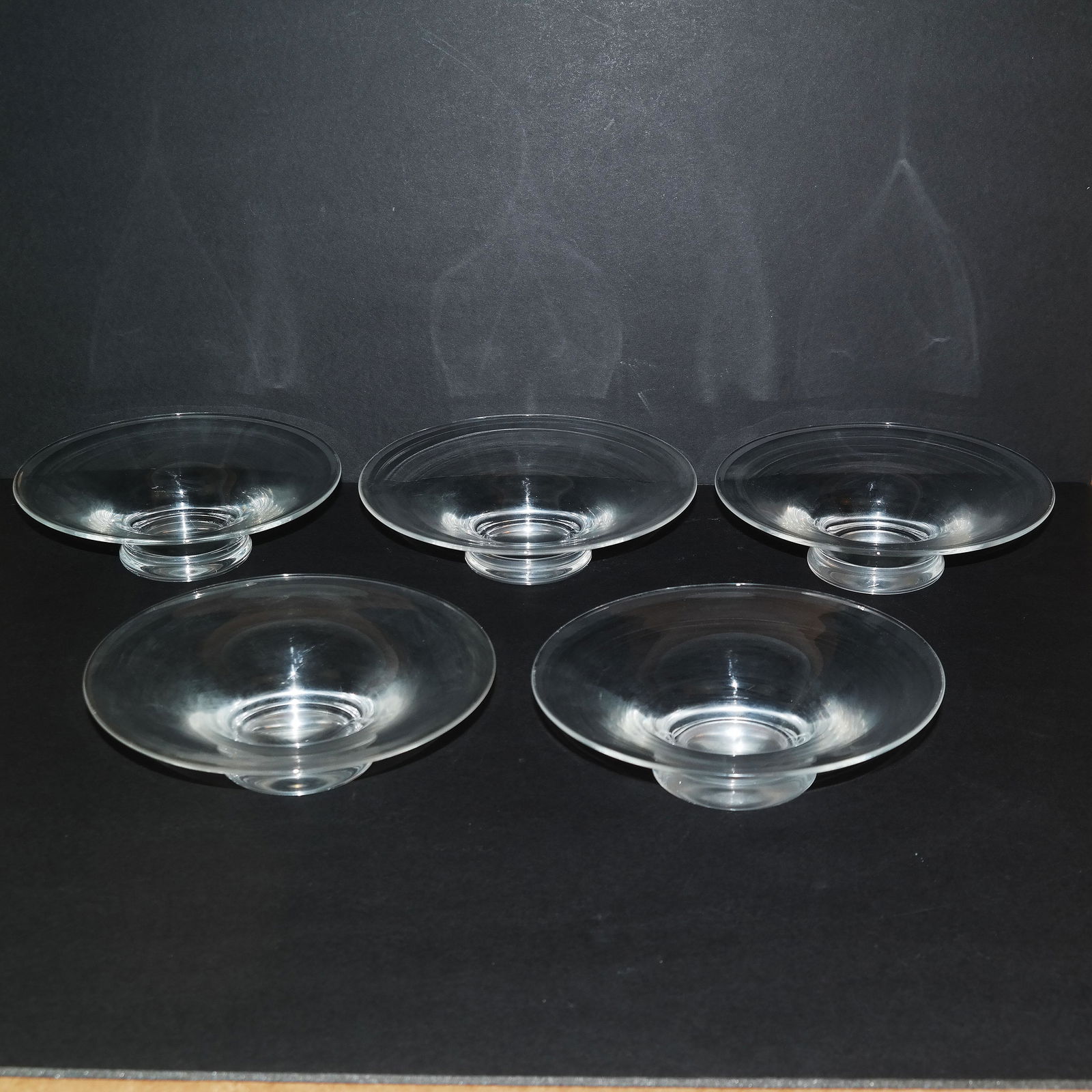 Set of 5 Steuben Coupe/Plates (1 of 8)