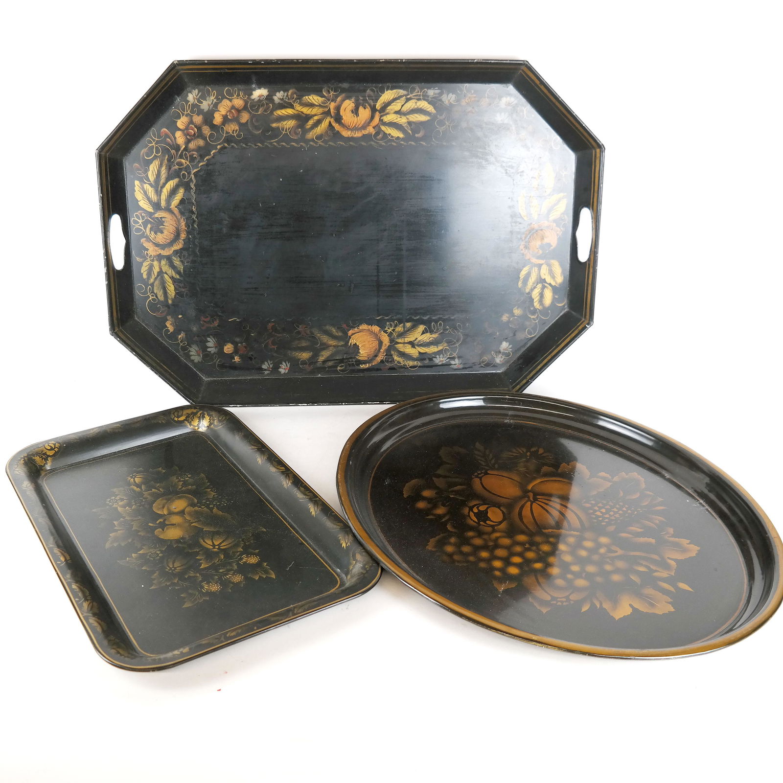 Three Tole-Style Metal Trays (1 of 11)